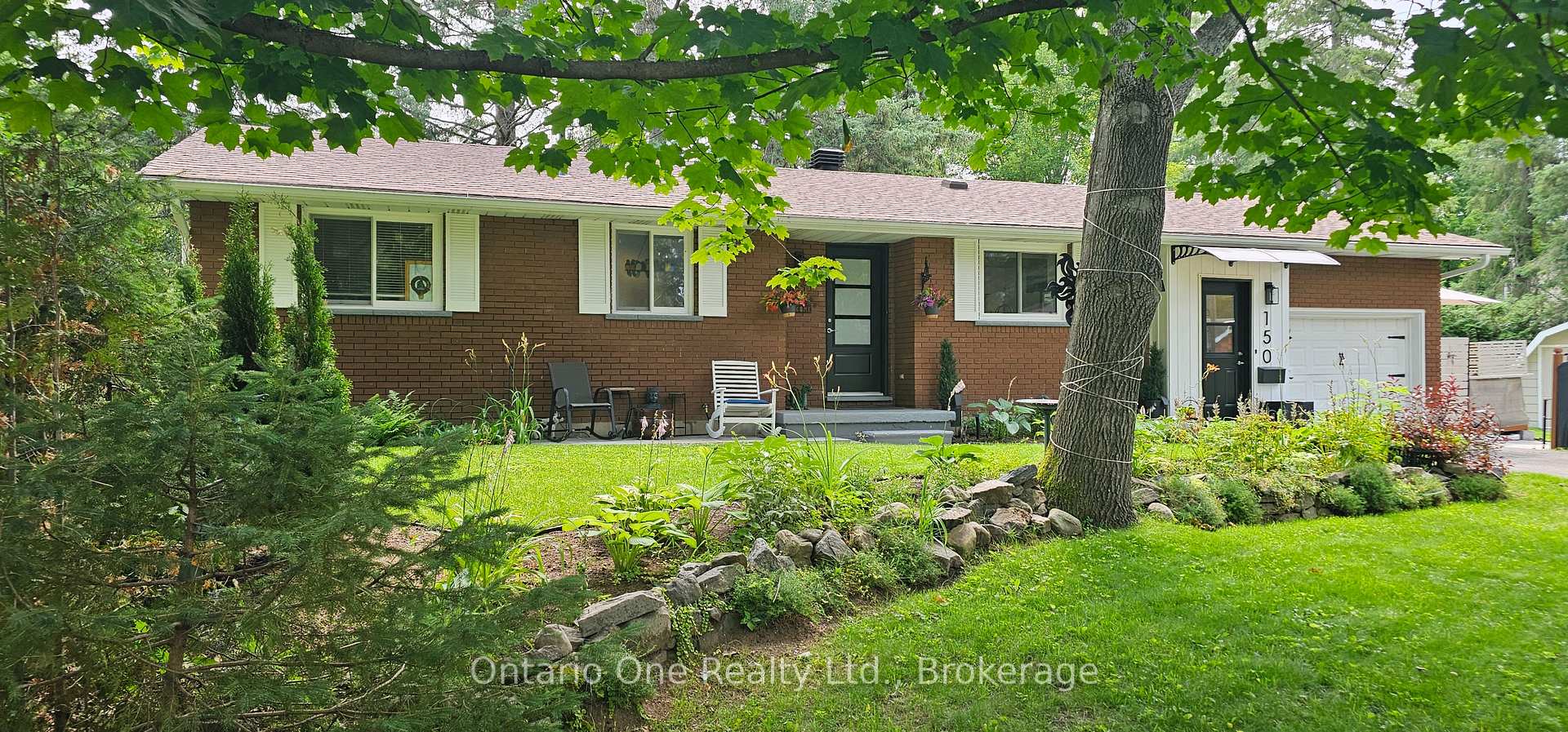 150 Lofty Pines Crescent Gravenhurst Ontario Canada Sale residential Ontario One Realty Ltd., Brokerage | Find Homes For Sale In Barrie, Wasaga Beach, Orillia, Muskoka, & Surrounding Communities