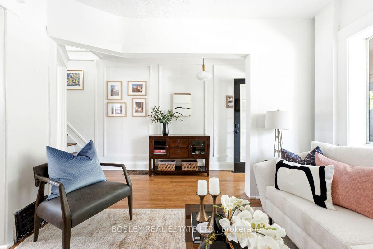 308 Springdale Boulevard Toronto Ontario Canada Sale residential Zach Henley Bosley Real Estate Ltd., Brokerage *