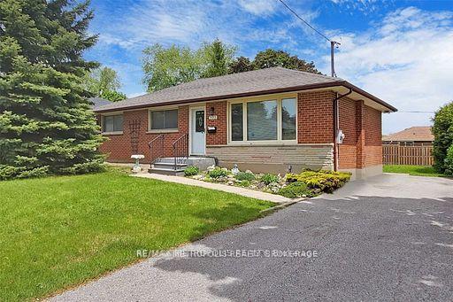 Bsmt - 595 Gibbons Street Oshawa Ontario Canada Rent residential DIPEN PATEL RE/MAX Metropolis Realty Brokerage*