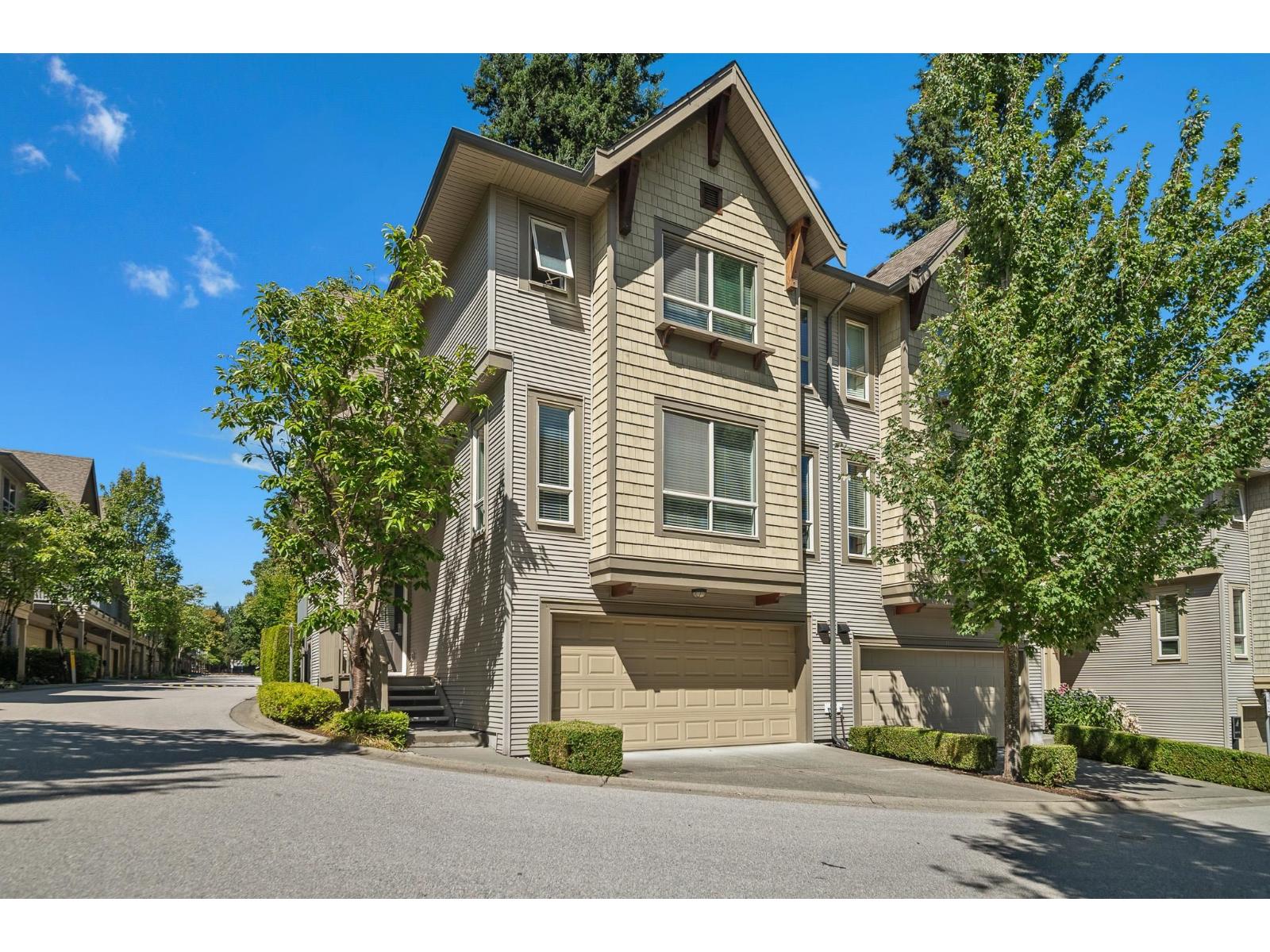 45 2738 158 STREET Surrey British Columbia Canada Sale residential   HomeLife Benchmark Realty Corp.