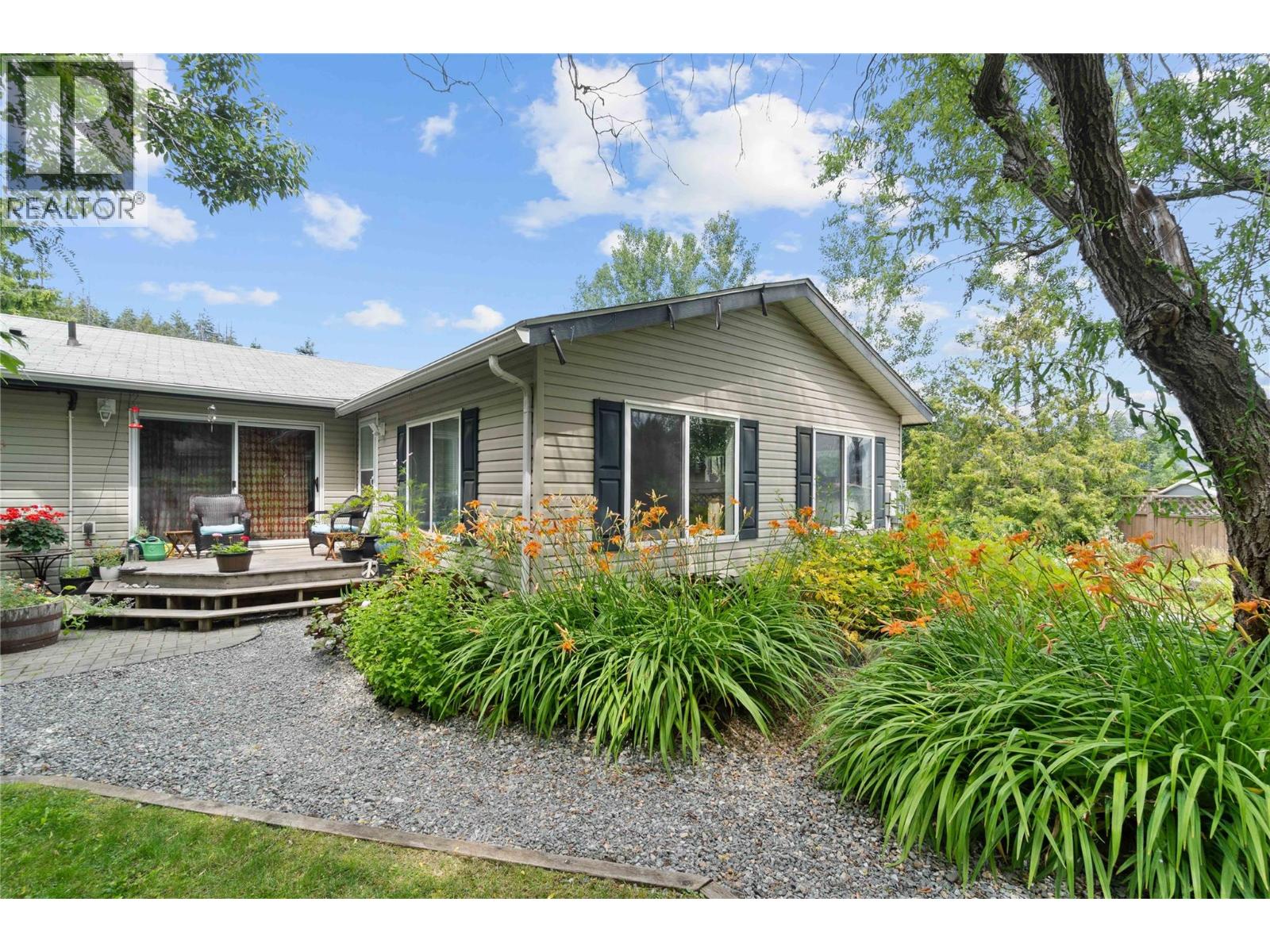 4421 73 Avenue NE Salmon Arm British Columbia Canada Sale residential Tina Cosman EXP Realty (Salmon Arm)