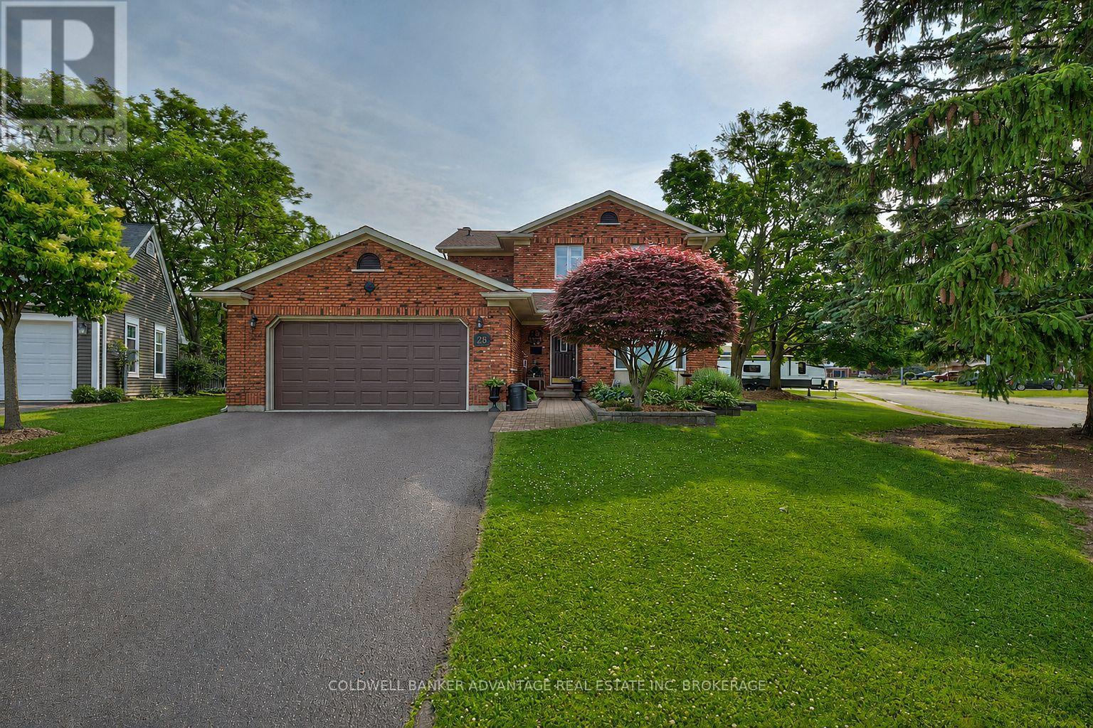 28 Dixon Crescent Welland Ontario Canada Sale residential Ken Lampman COLDWELL BANKER ADVANTAGE REAL ESTATE INC, BROKERAGE*