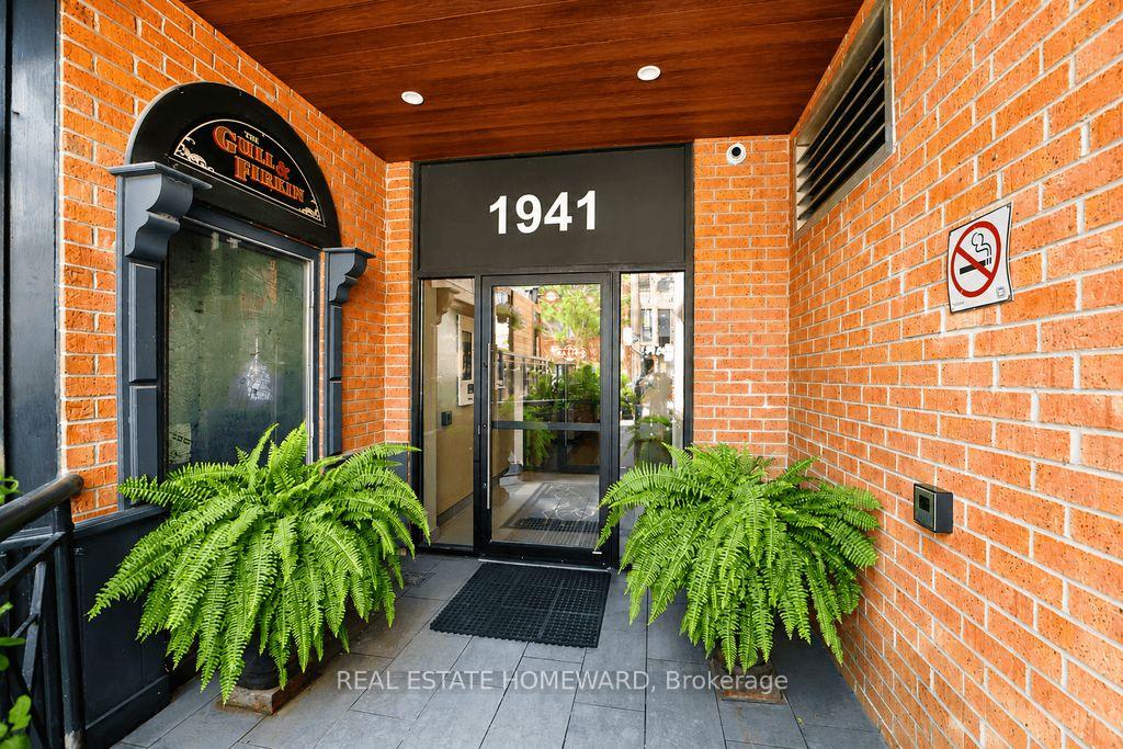 304 - 1941 Queen Street E Toronto Ontario Canada Sale residential   Bruce Murray - Real Estate Homeward, Brokerage
