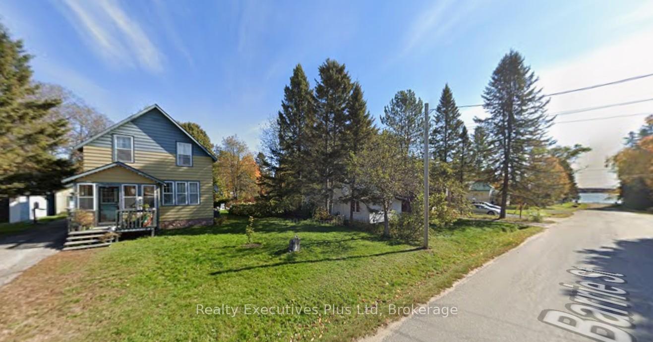 15 Barrie Street Sundridge Ontario Canada Sale residential Nancy Vandeburgt REALTY EXECUTIVES PLUS LTD