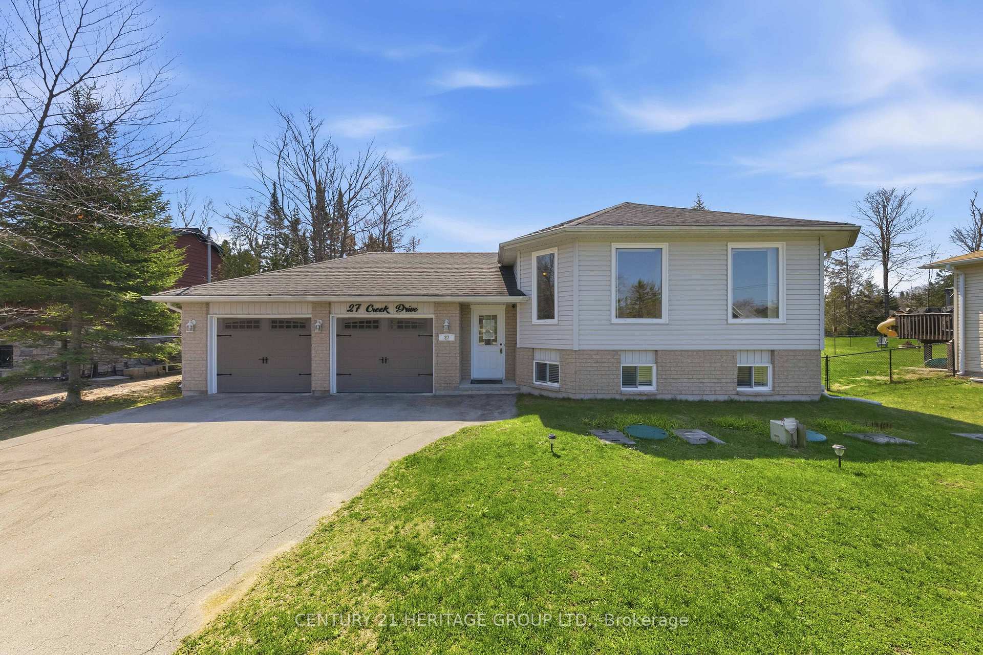 27 Creek Drive Georgina Ontario Canada Sale residential Toronto Best Houses Century 21 Heritage Group Ltd. Brokerage*