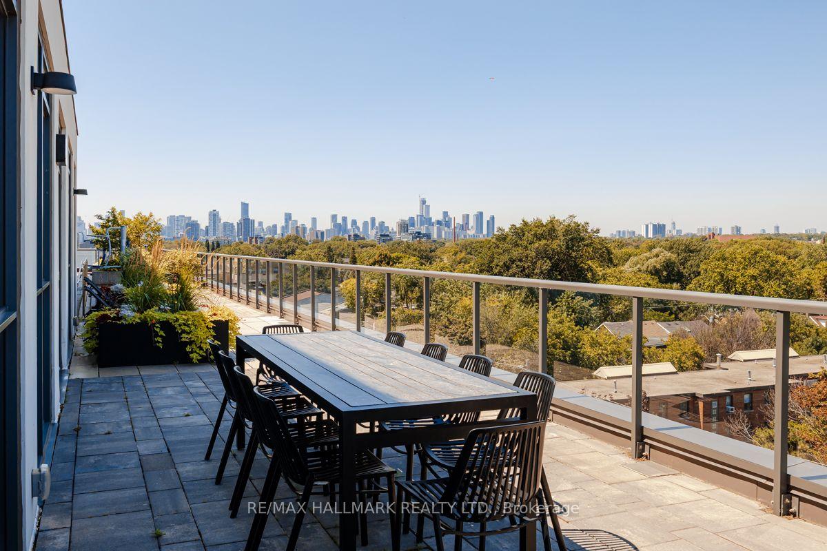 403 - 1331 Queen Street E Toronto Ontario Canada Sale residential   Bruce Murray - Real Estate Homeward, Brokerage