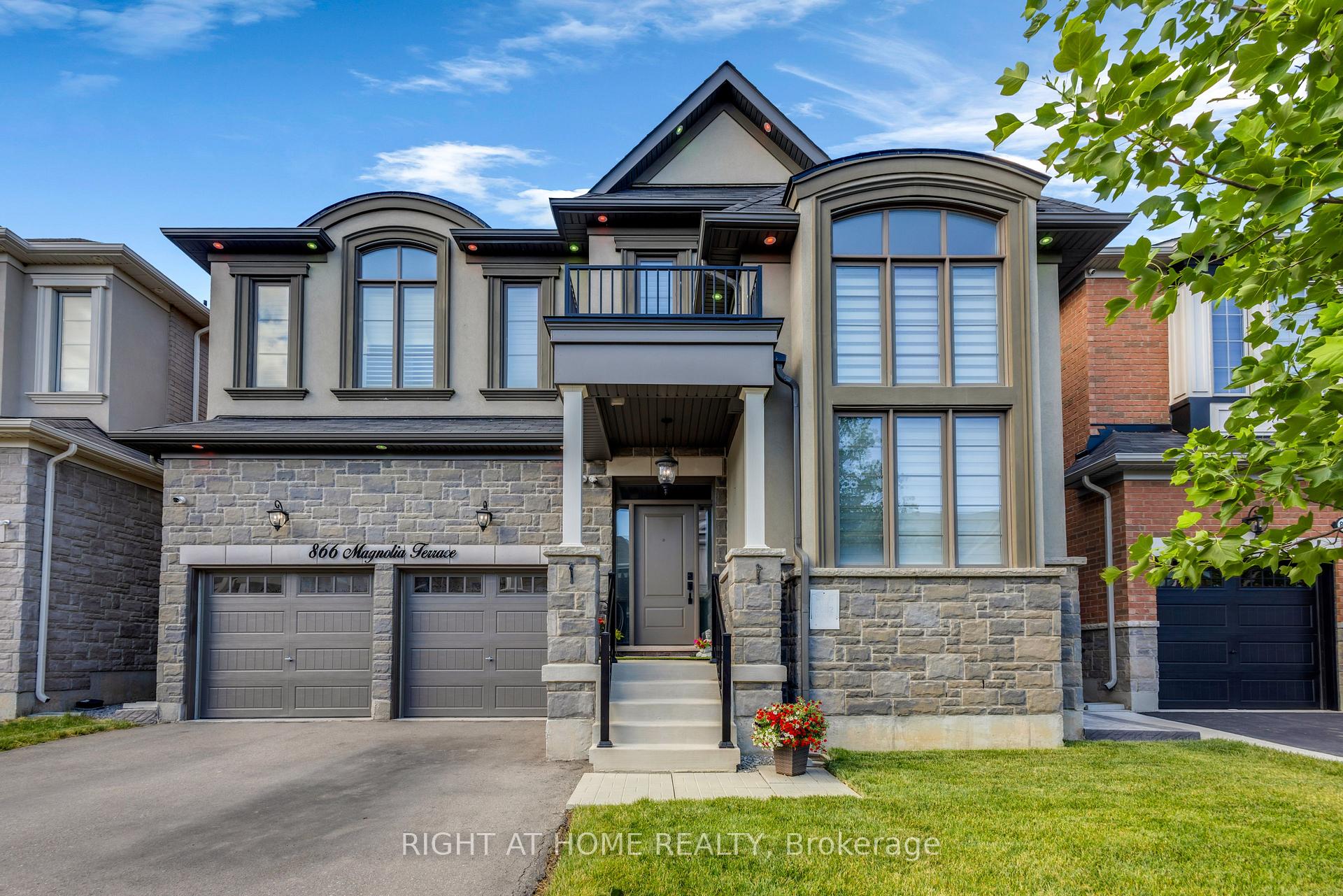 866 Magnolia Terrace Milton Ontario Canada Sale residential Steven Burrows Right at Home Realty, Brokerage*