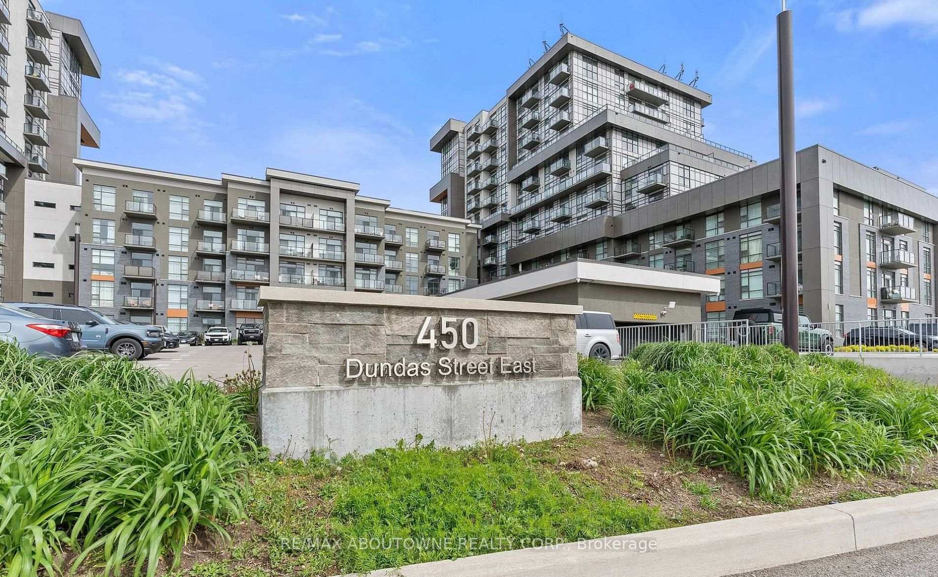 334 - 450 Dundas Street Hamilton Ontario Canada Rent residential Yama Saighani (Waterdown Realtor) Kingsway Real Estate, Brokerage