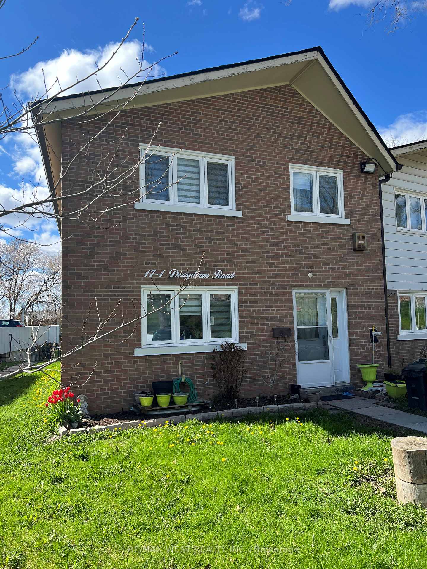 1 - 17 Derrydown Road Toronto Ontario Canada Sale residential   RE/MAX West Realty Inc., Brokerage *