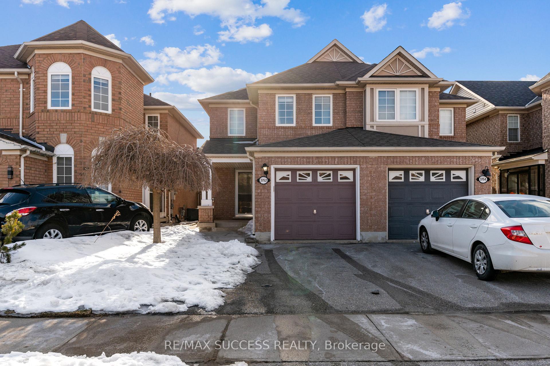 3752 Milkwood Crescent Mississauga Ontario Canada Sale residential Sunil Angrish RE/MAX Success Realty, Brokerage*