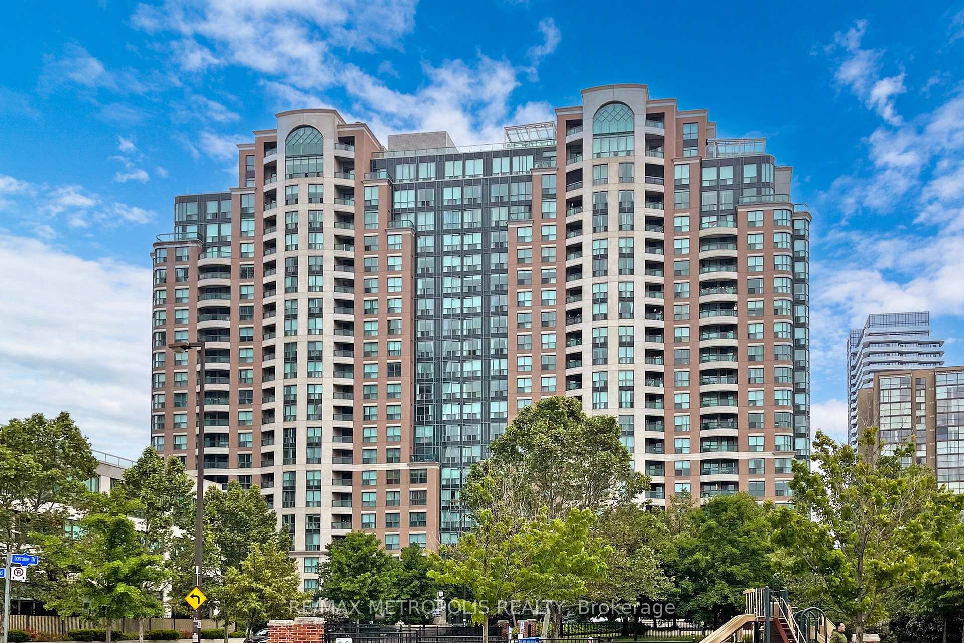 1906 - 23 Lorraine Drive Toronto Ontario Canada Sale residential   RE/MAX Metropolis Realty Brokerage*