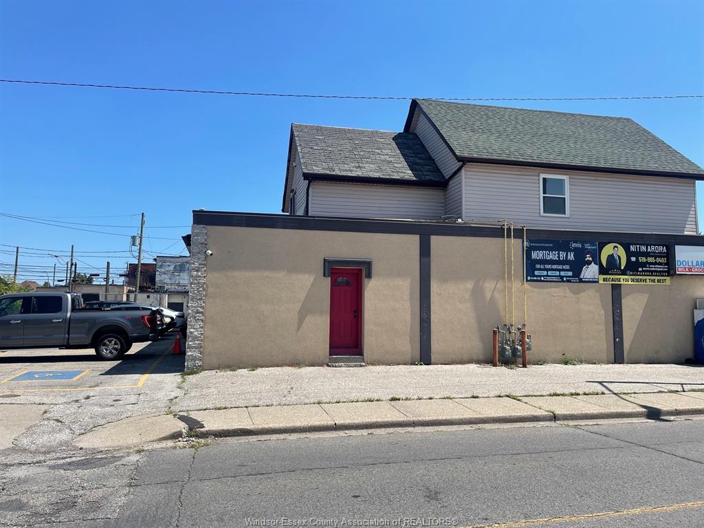 UPPER - 902-916 WYANDOTTE Street Windsor Ontario Canada Sale commercial Alex Sharma HomeLife Gold Star Realty Inc., Brokerage