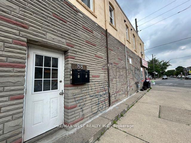 A - 88 Uxbridge Avenue Toronto Ontario Canada Rent residential Pierluigi Ceddia RE/MAX West Realty Inc., Brokerage *