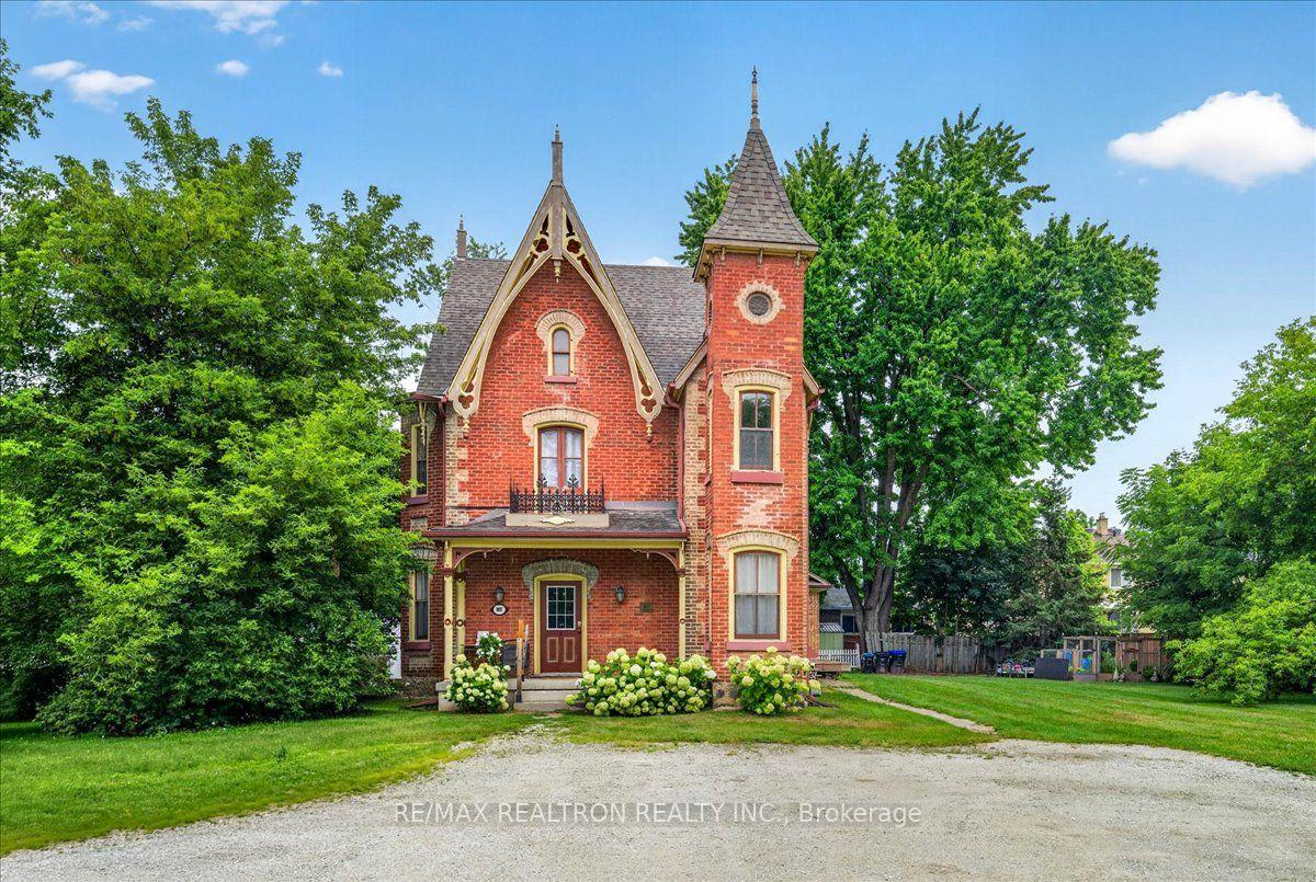 100 Victoria Street E New Tecumseth Ontario Canada Sale residential Maria Mitchell RE/MAX Realtron Realty, Inc. Brokerage*