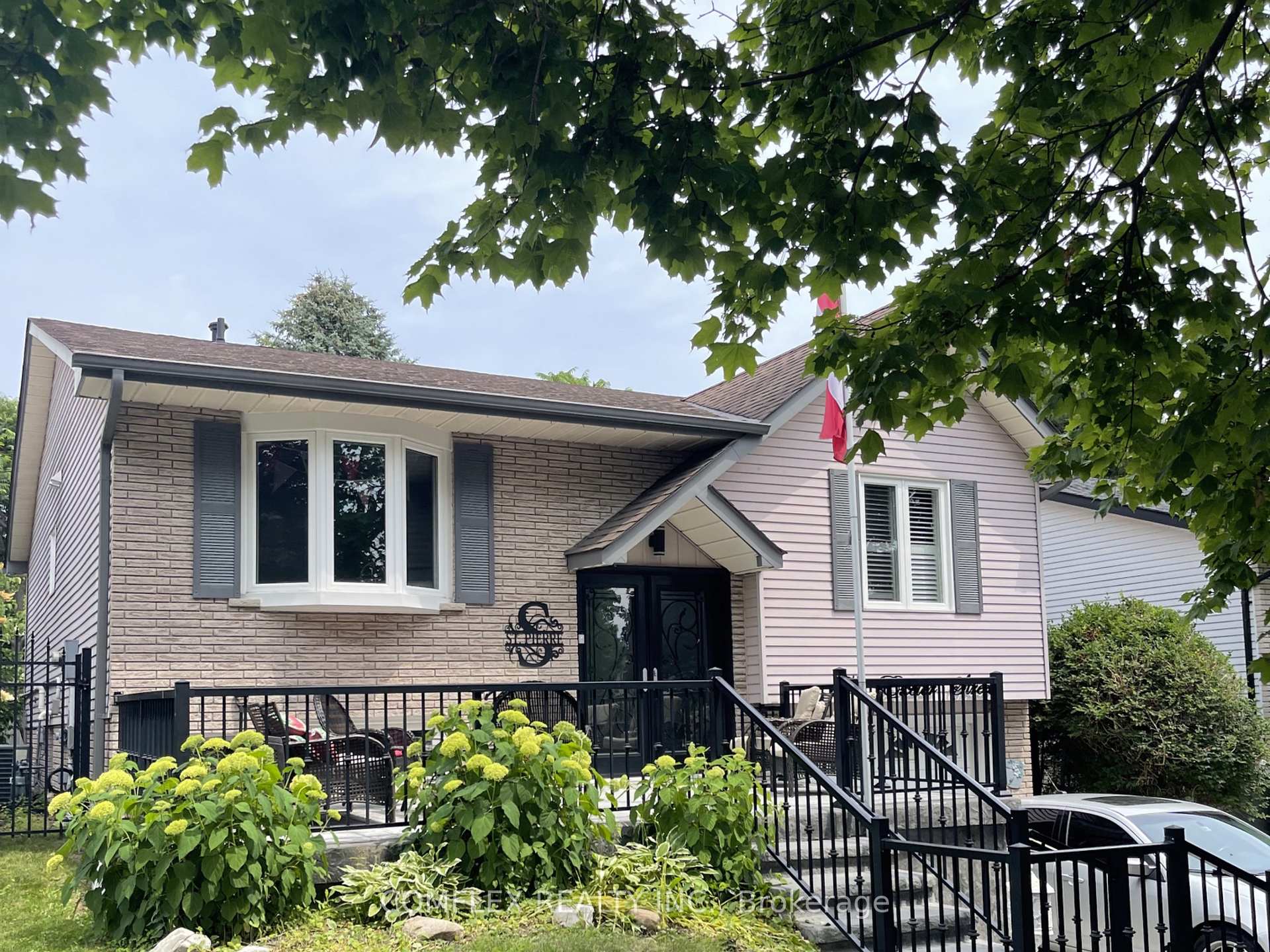 875 Exeter Street Oshawa Ontario Canada Rent residential   COMFLEX REALTY INC., Smarter Commission. Built Around You.
