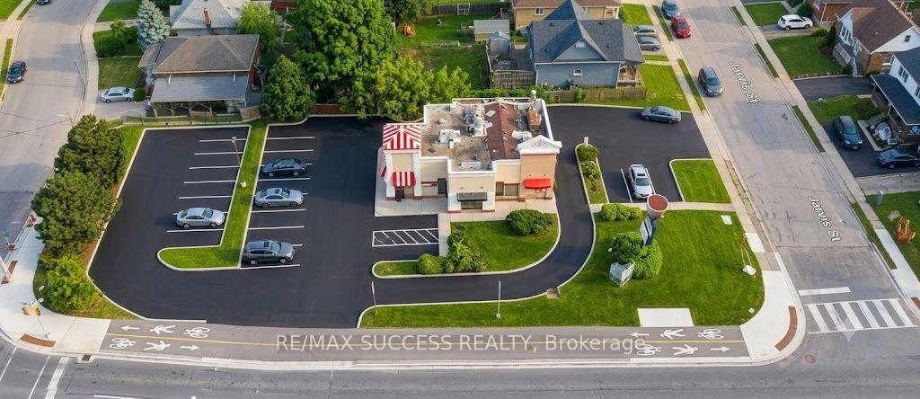 499 Dundas Street Cambridge Ontario Canada Lease commercial Sunil Angrish RE/MAX Success Realty, Brokerage*