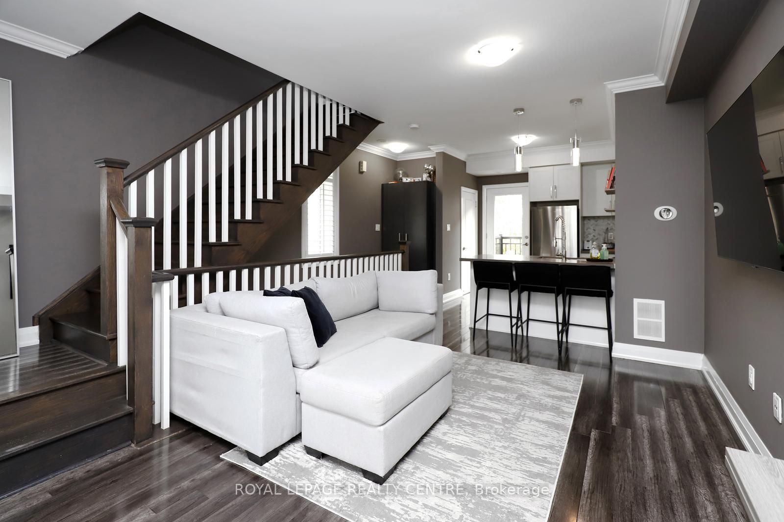 10 - 3077 Cawthra Road Mississauga Ontario Canada Sale residential OWAIS GHANI Royal Lepage Certified Realty, Brokerage*