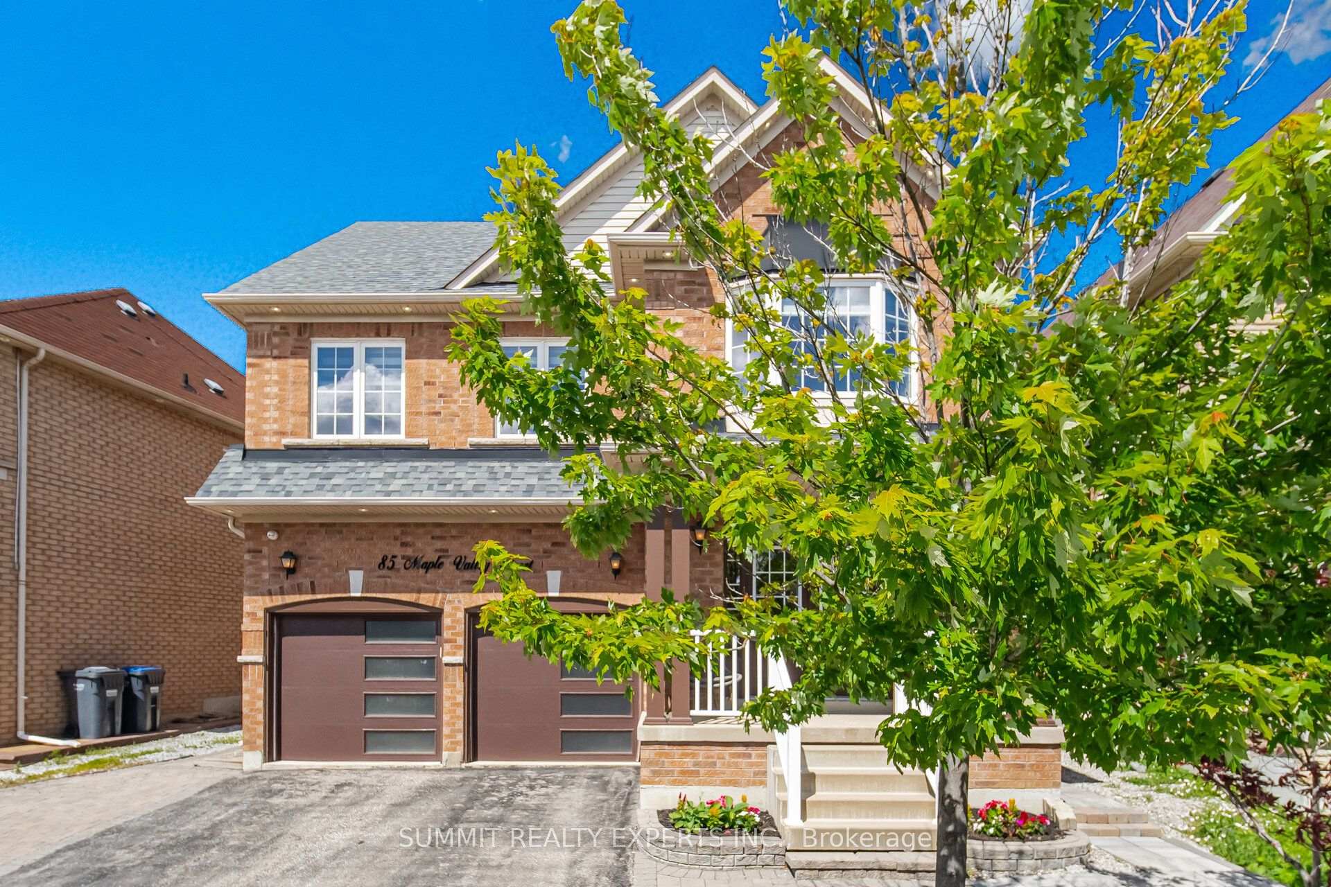 85 Maple Valley Street Brampton Ontario Canada Sale residential Bryan Chana RE/MAX REALTY SERVICES INC., BROKERAGE*