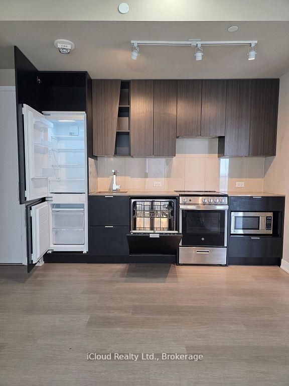 3601 - 3883 Quartz Road Mississauga Ontario Canada Rent residential Stan Machniewicz iCloud Realty Ltd. 