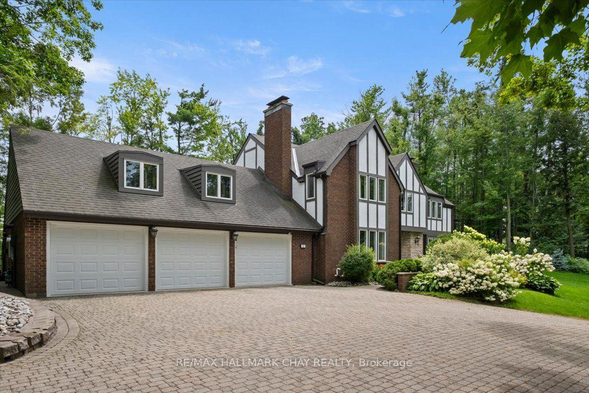 11 Park Trail Springwater Ontario Canada Sale residential Cheryl Cheslea RE/MAX Hallmark Chay Realty, Brokerage