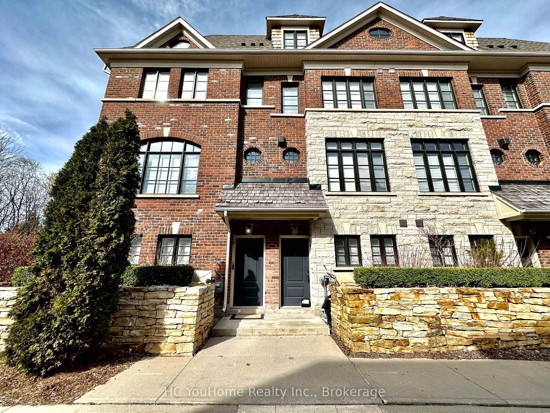 2097 Queensborough Gate Mississauga Ontario Canada Rent residential Professional Group RE/MAX Realty Specialists Inc., Brokerage*