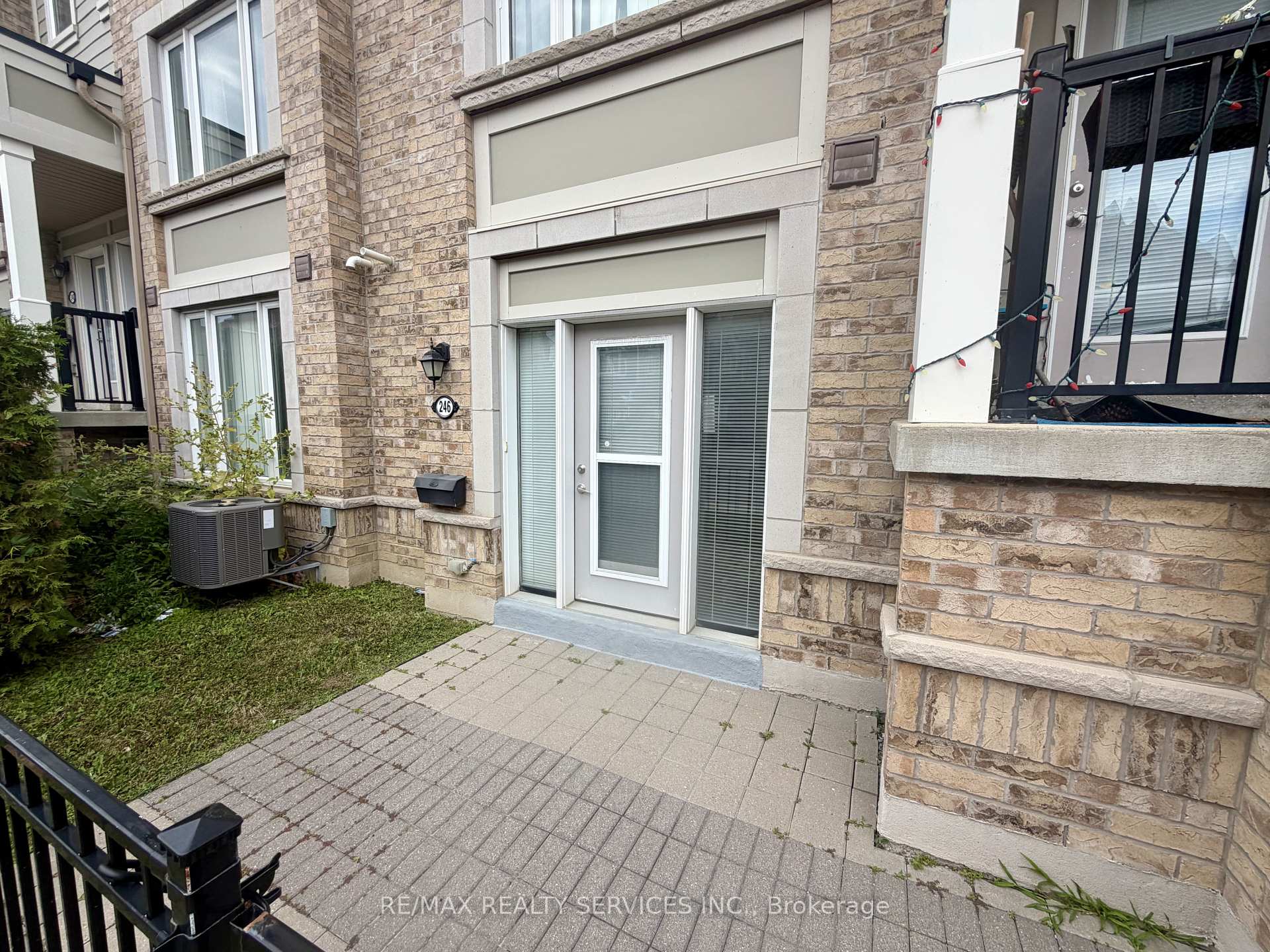 246 - 250 Sunny Meadow Boulevard Brampton Ontario Canada Rent residential Gary Bhinder RE/MAX Realty Services Inc., Brokerage*