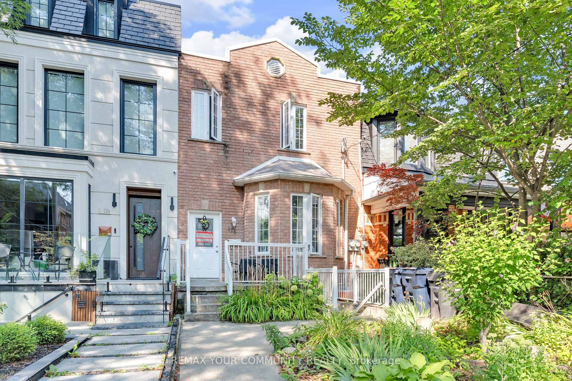 Bsmt - 176 Lisgar Street W Toronto Ontario Canada Rent residential Rohani Ramdhine Re/Max Your Community Realty, Brokerage