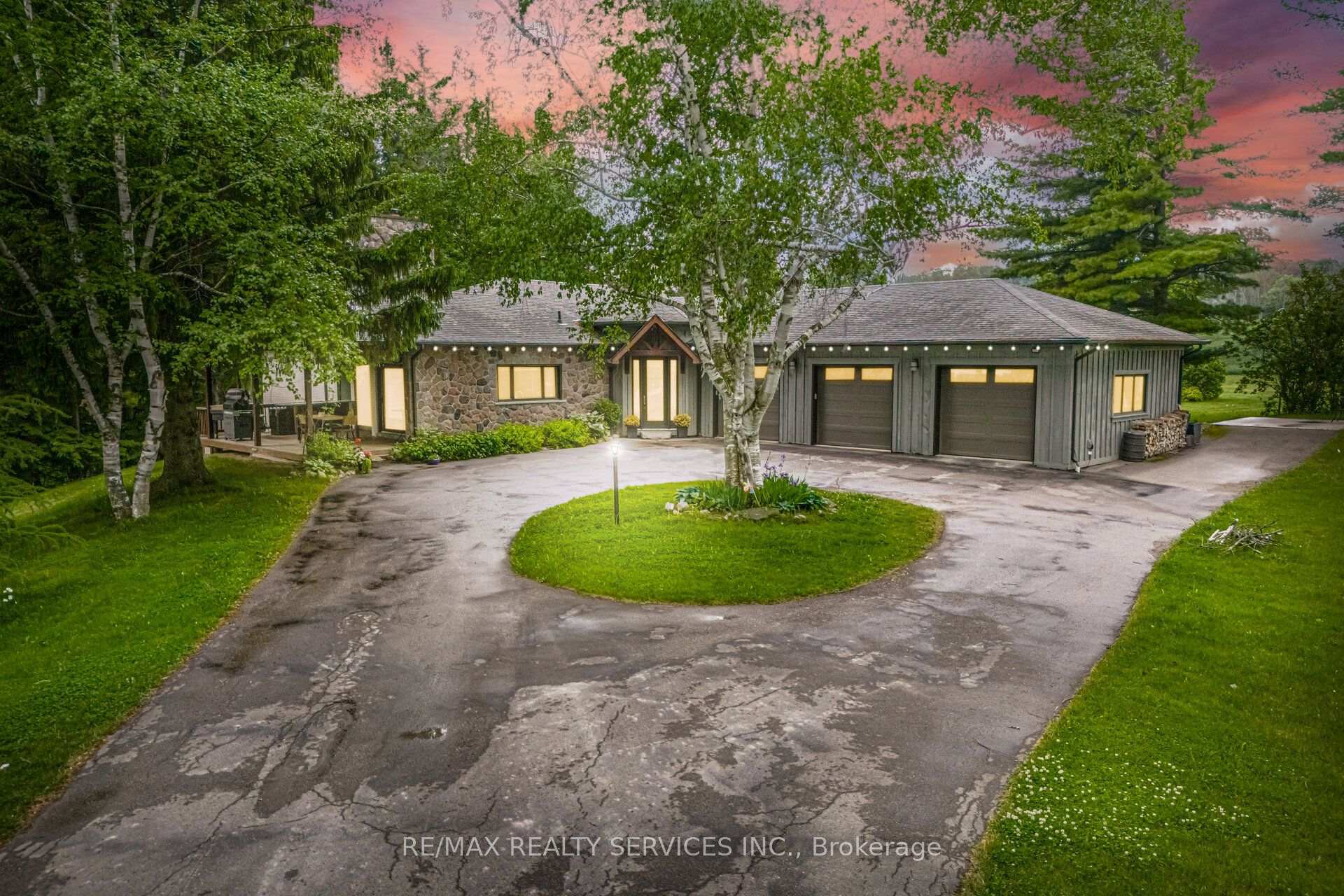 19246 Centreville Creek Road Caledon Ontario Canada Sale residential Rich Copley RE/MAX Realty Services Inc., Brokerage*