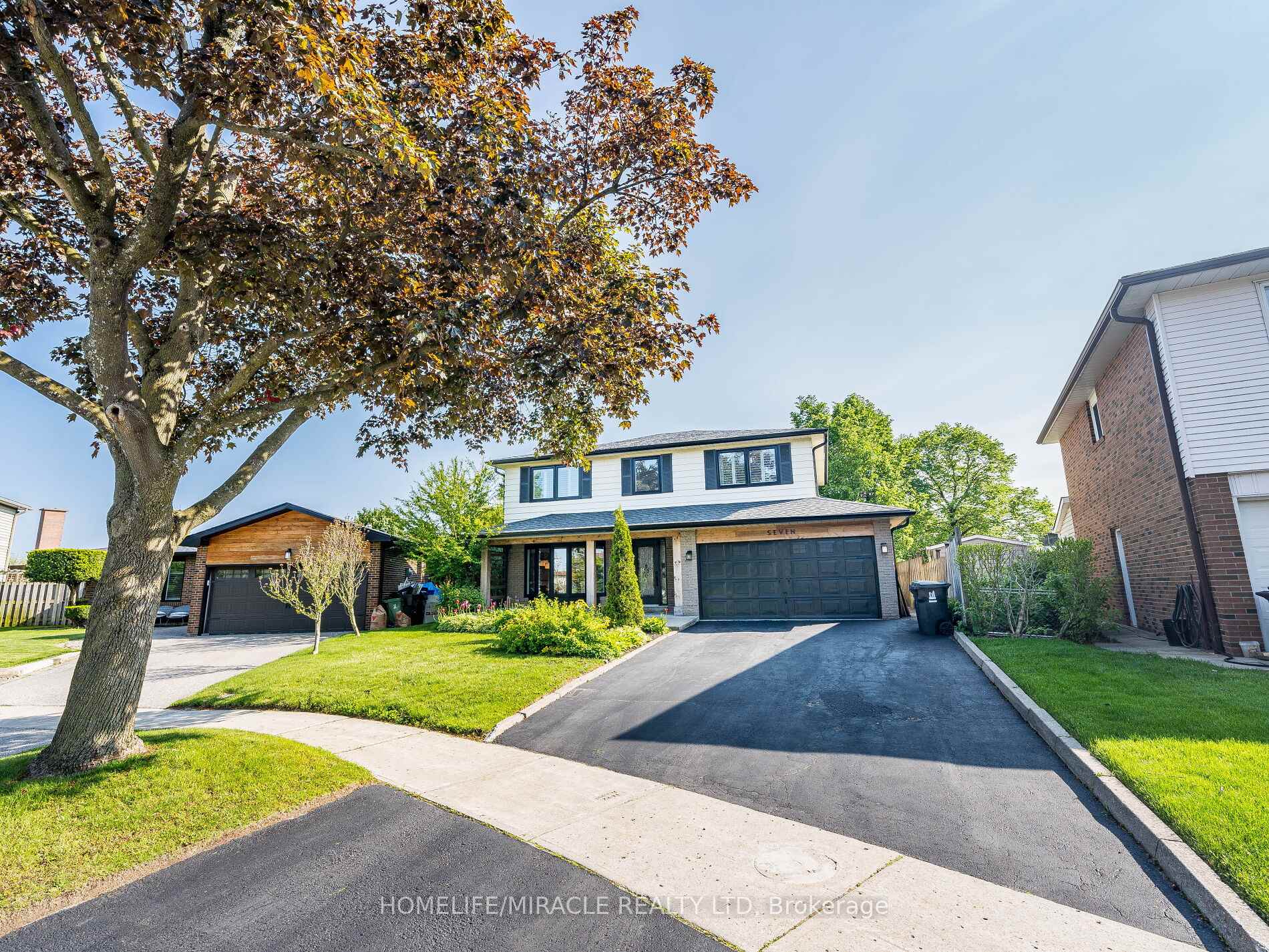 7 Chapais Crescent Toronto Ontario Canada Sale residential Ajit Pandit HomeLife/Miracle Realty Ltd., Brokerage *