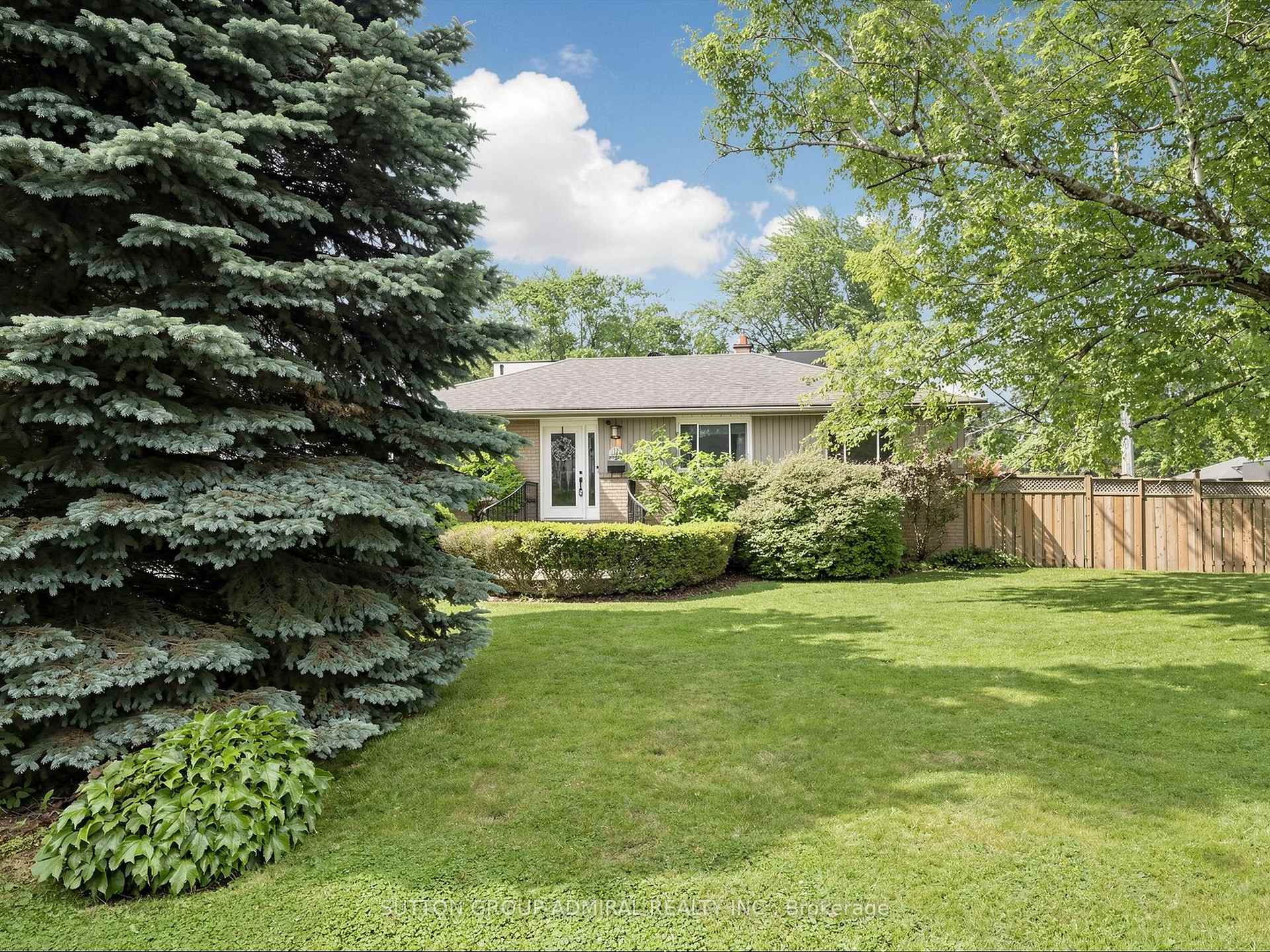 1864 Hindhead Road Mississauga Ontario Canada Sale residential   Sutton Group-Admiral Realty Inc., Brokerage *