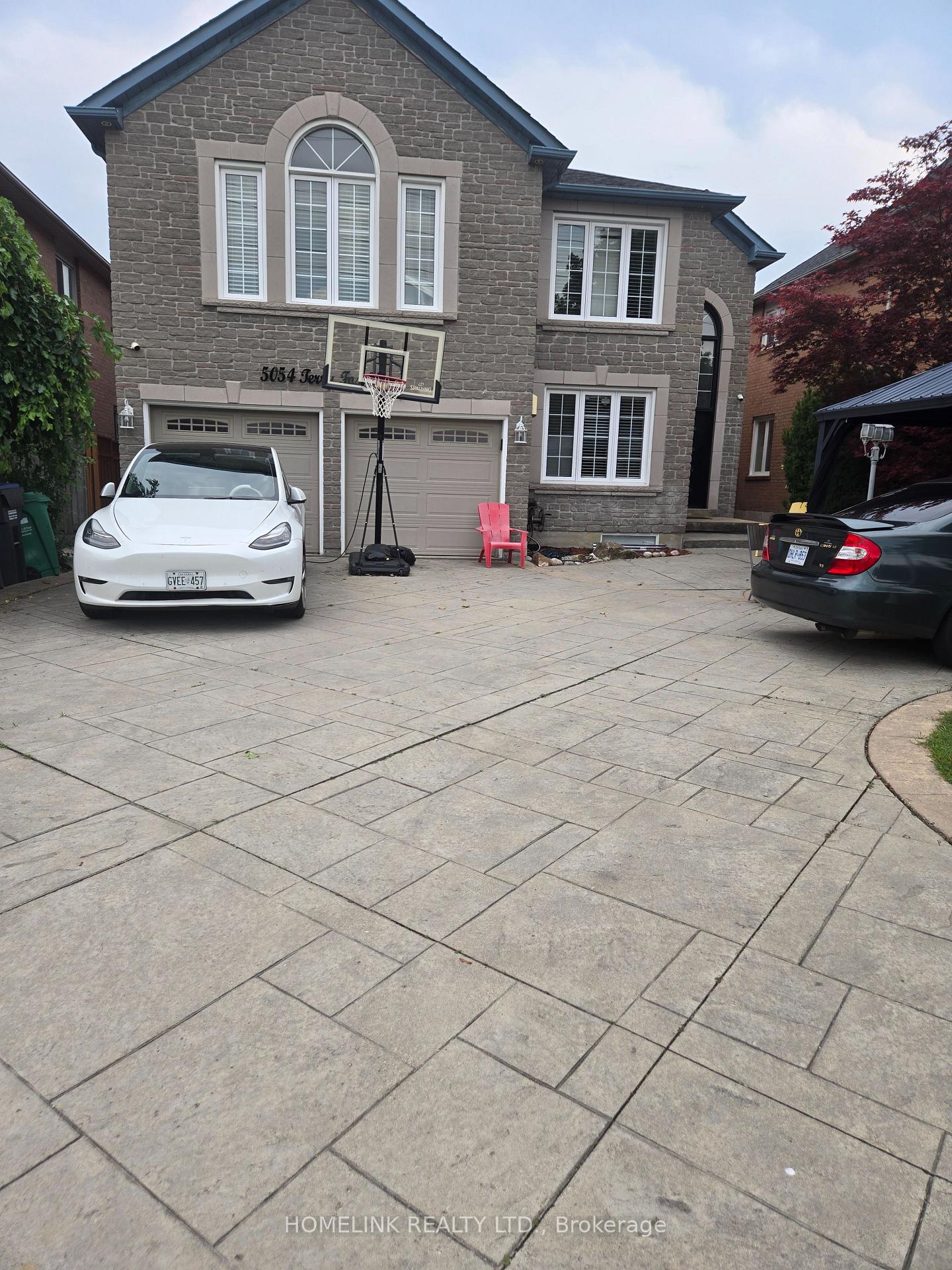 5054 Terry Fox Way Mississauga Ontario Canada Rent residential   City-Pro Realty Inc. Brokerage