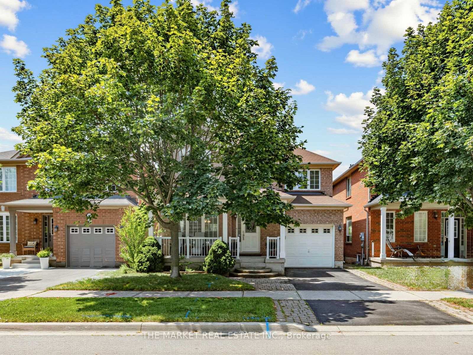 2278 Dunforest Crescent Oakville Ontario Canada Sold residential John Scharrer Royal LePage Real Estate Services Ltd., Brokerage *