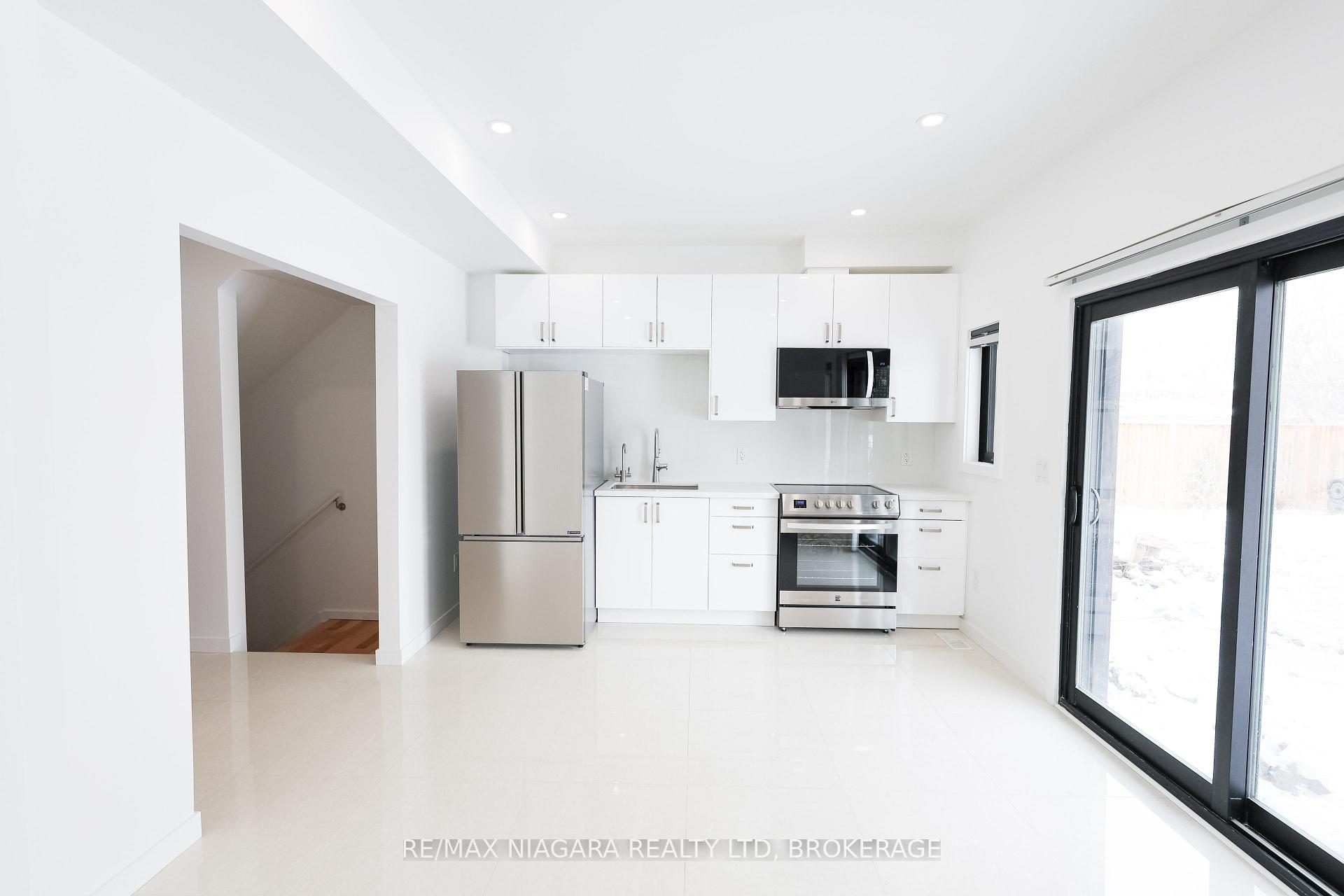B - 68 First Street Welland Ontario Canada Rented residential   CANAL CITY REALTY LTD, BROKERAGE*