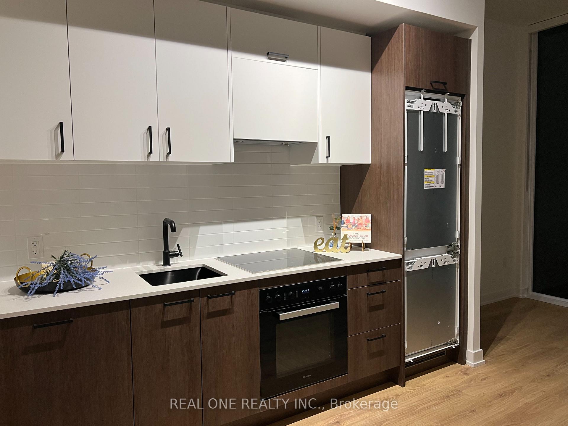 2310 - 5 quarrington Lane Toronto Ontario Canada Rent residential Mubashar Ahmad Re/Max West Experts