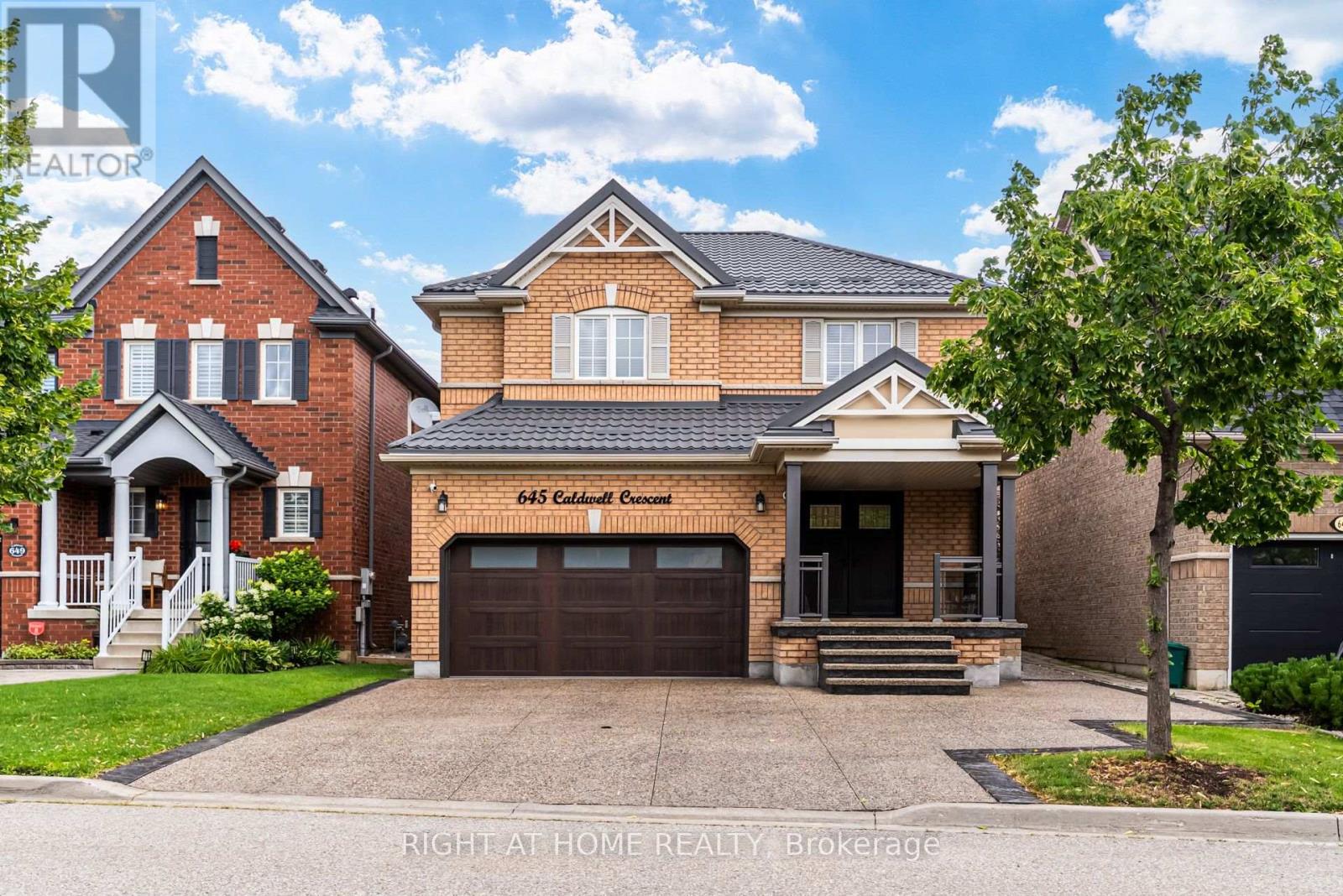 645 Caldwell Crescent Milton Ontario Canada Sale residential Manuela Evans Right at Home Realty, Brokerage*