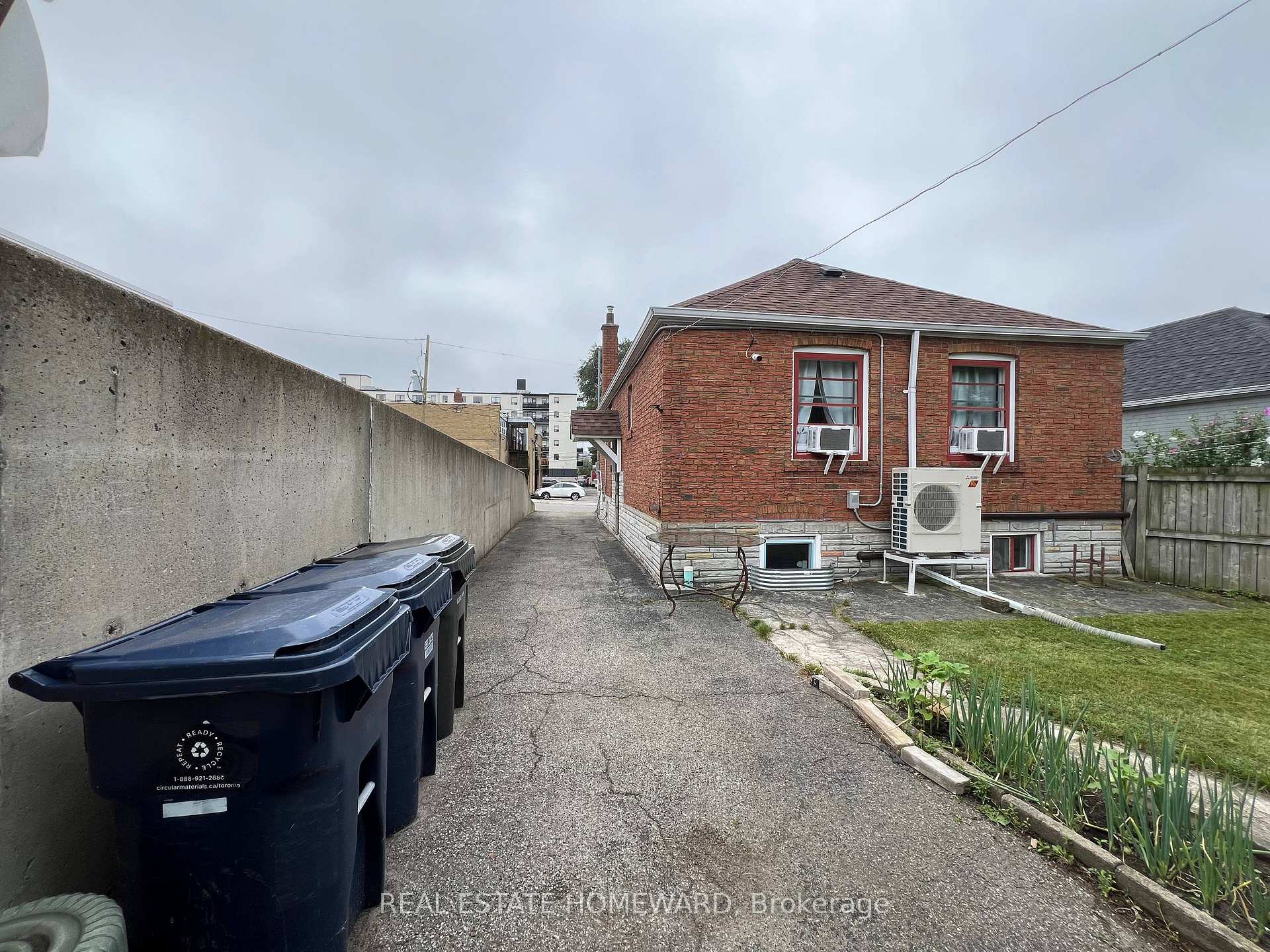 Main - 124 Glencrest Boulevard Toronto Ontario Canada Rent residential   Real Estate Homeward, Brokerage*