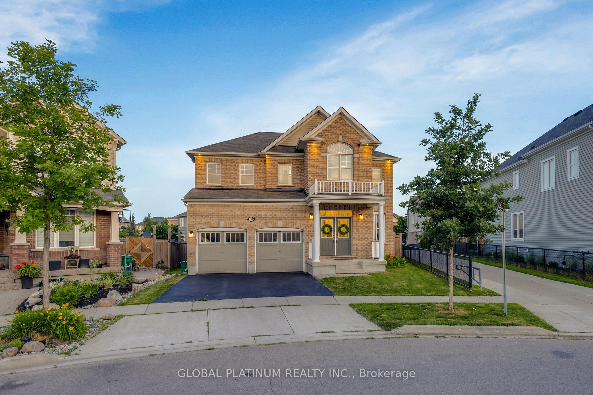 236 Shady Glen Crescent Kitchener Ontario Canada Sale residential Frieda Kotsopoulos RE/MAX Twin City Realty Inc., Brokerage *
