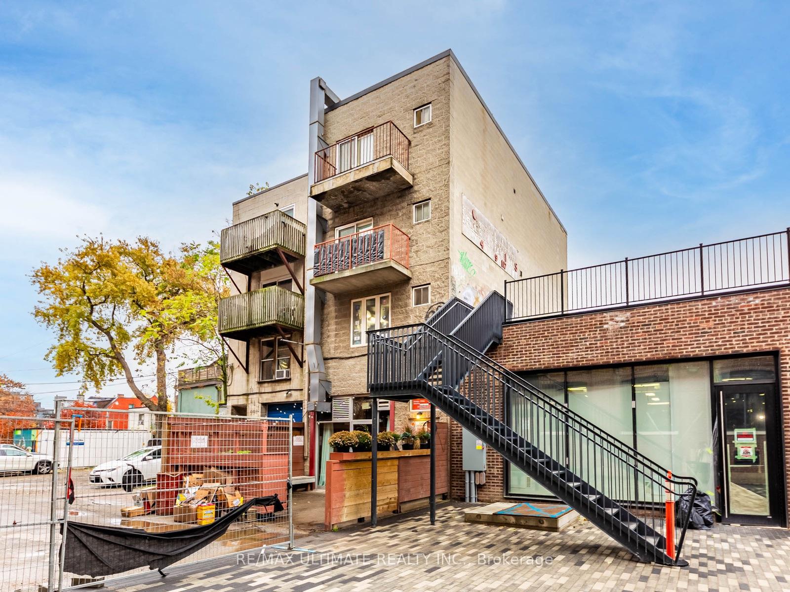 4 - 996 Queen Street E Toronto Ontario Canada Rent residential   Bruce Murray - Real Estate Homeward, Brokerage