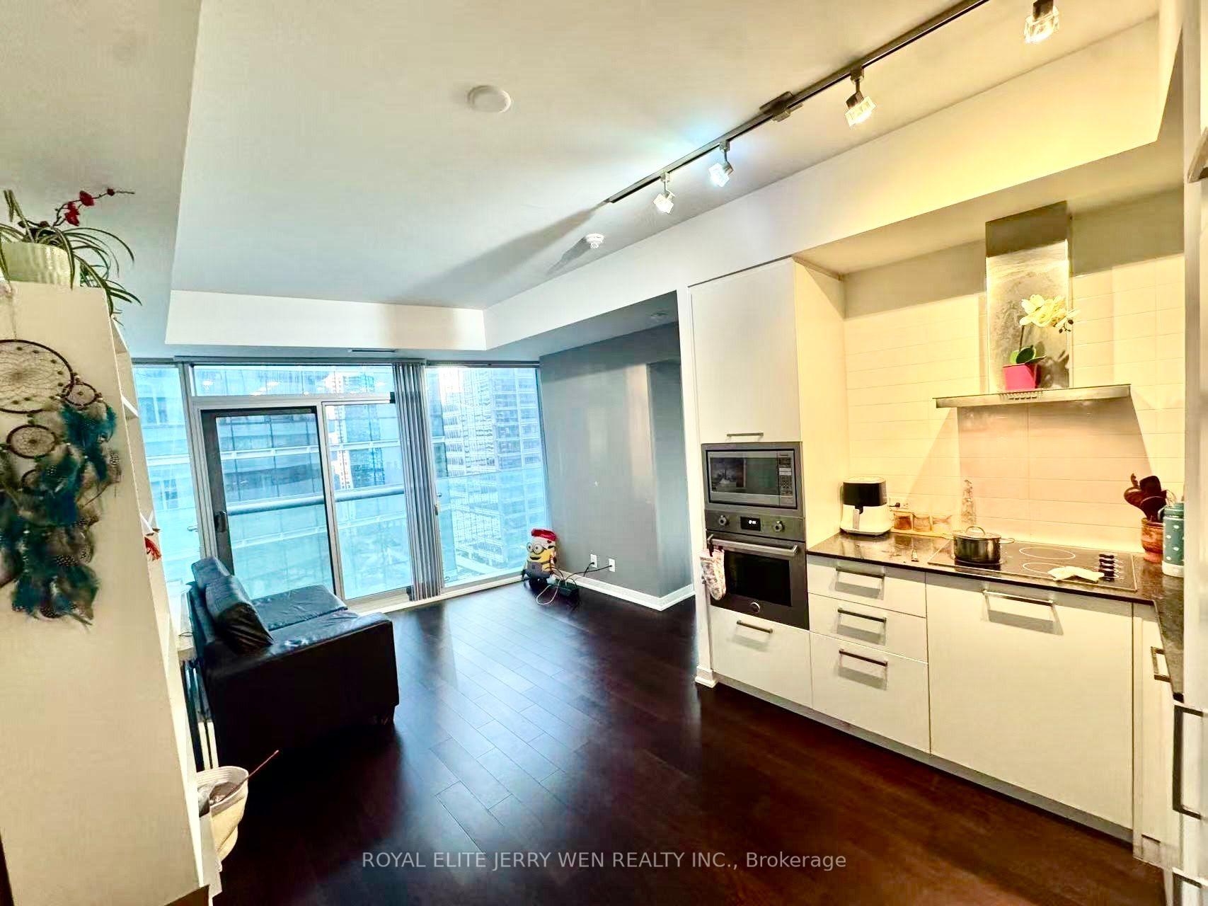 1710 - 14 York Street Toronto Ontario Canada Rent residential Maya Garg Royal LePage Signature Realty, Brokerage