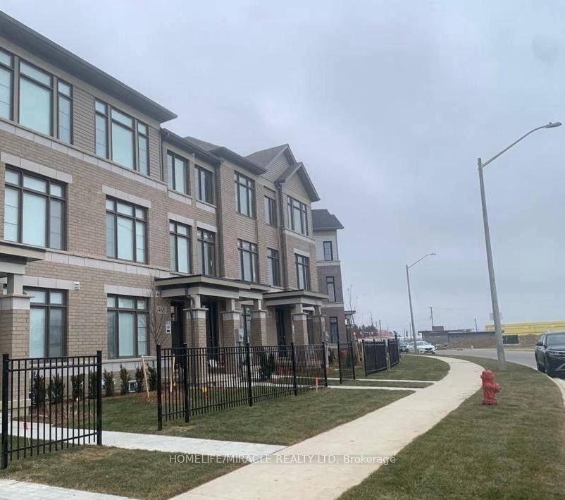 477 Provident Way Hamilton Ontario Canada Sale residential Bishan Sharma HomeLife/Miracle Realty Ltd, Brokerage *