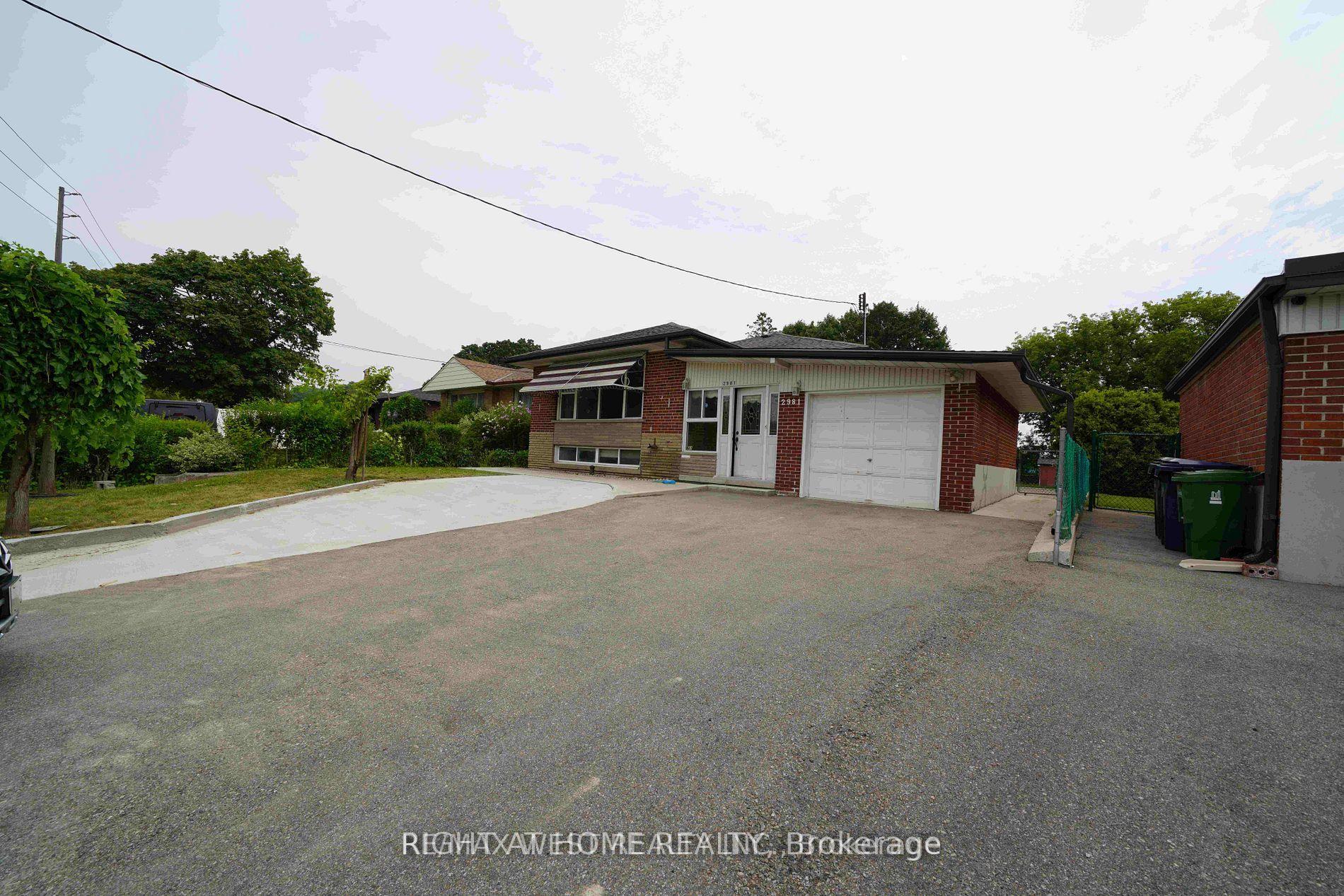 2981 Weston Road Toronto Ontario Canada Rent residential Alfred Russell Rosos Right at Home Realty, Brokerage*
