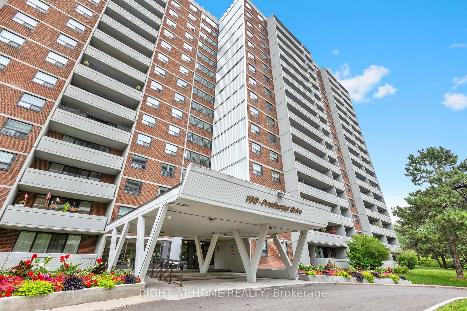 1608 - 100 Prudential Drive Toronto Ontario Canada Sale residential Alfred Russell Rosos Right at Home Realty, Brokerage*