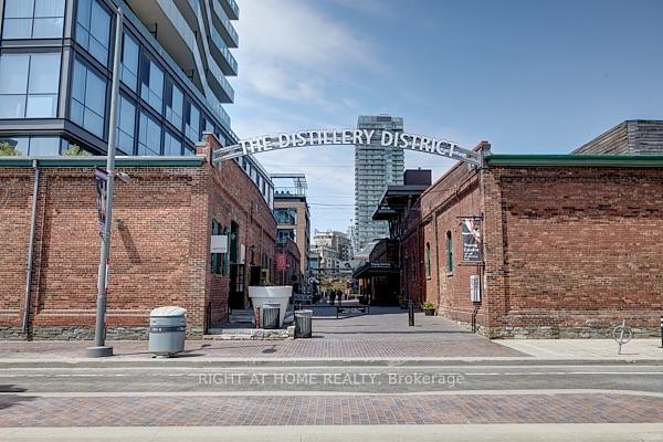 805 - 70 Distillery Lane Toronto Ontario Canada Sale residential Alex Beis Right at Home Realty, Brokerage*