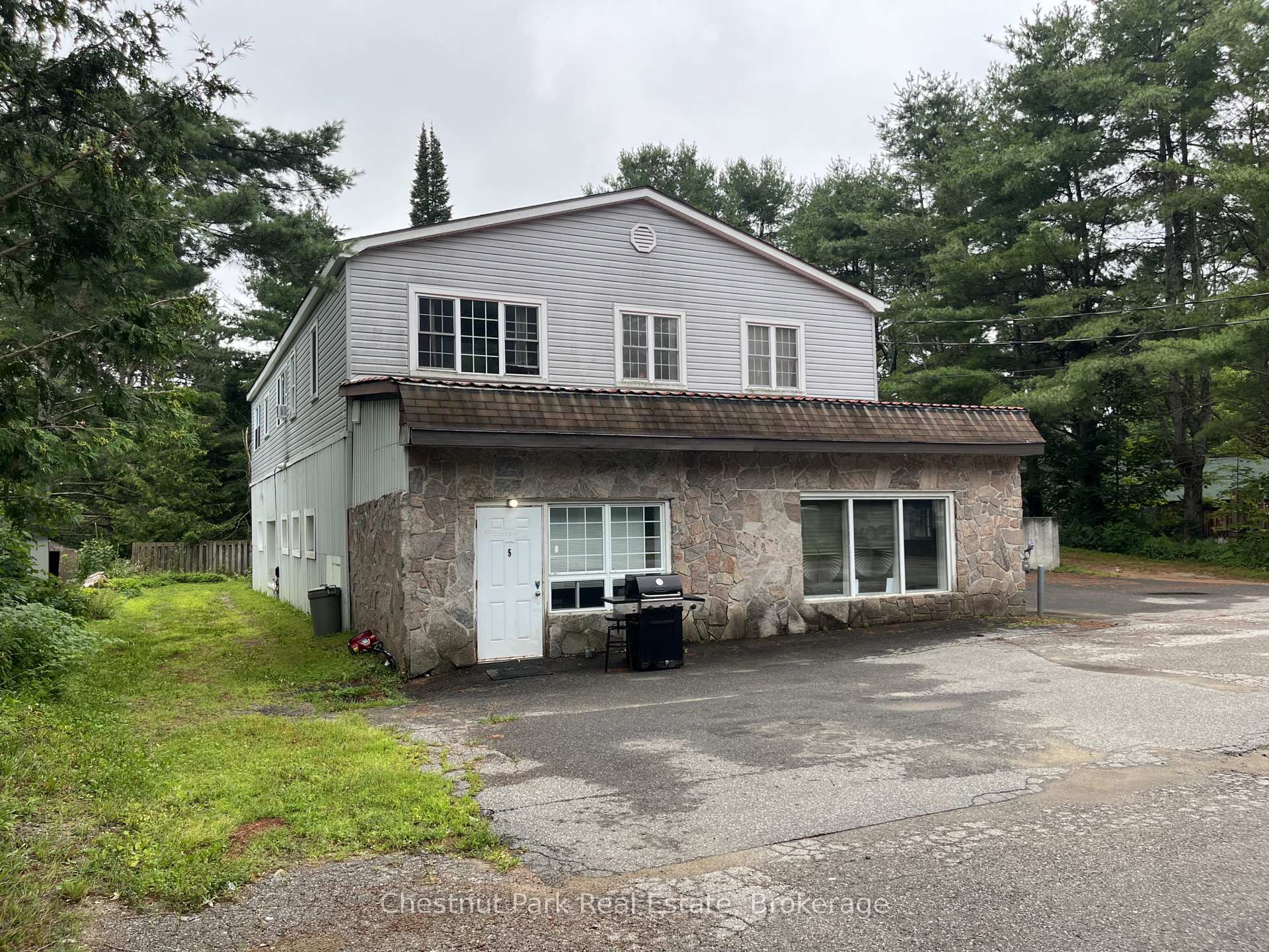 368 Manitoba Street Bracebridge Ontario Canada Sale residential Radka Hnilicova Anchor Realty, Brokerage*