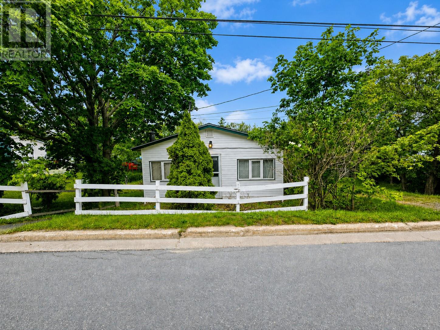 31 Church Road Conception Bay South Newfoundland And Labrador Canada Sale residential   BlueKey Realty Inc.