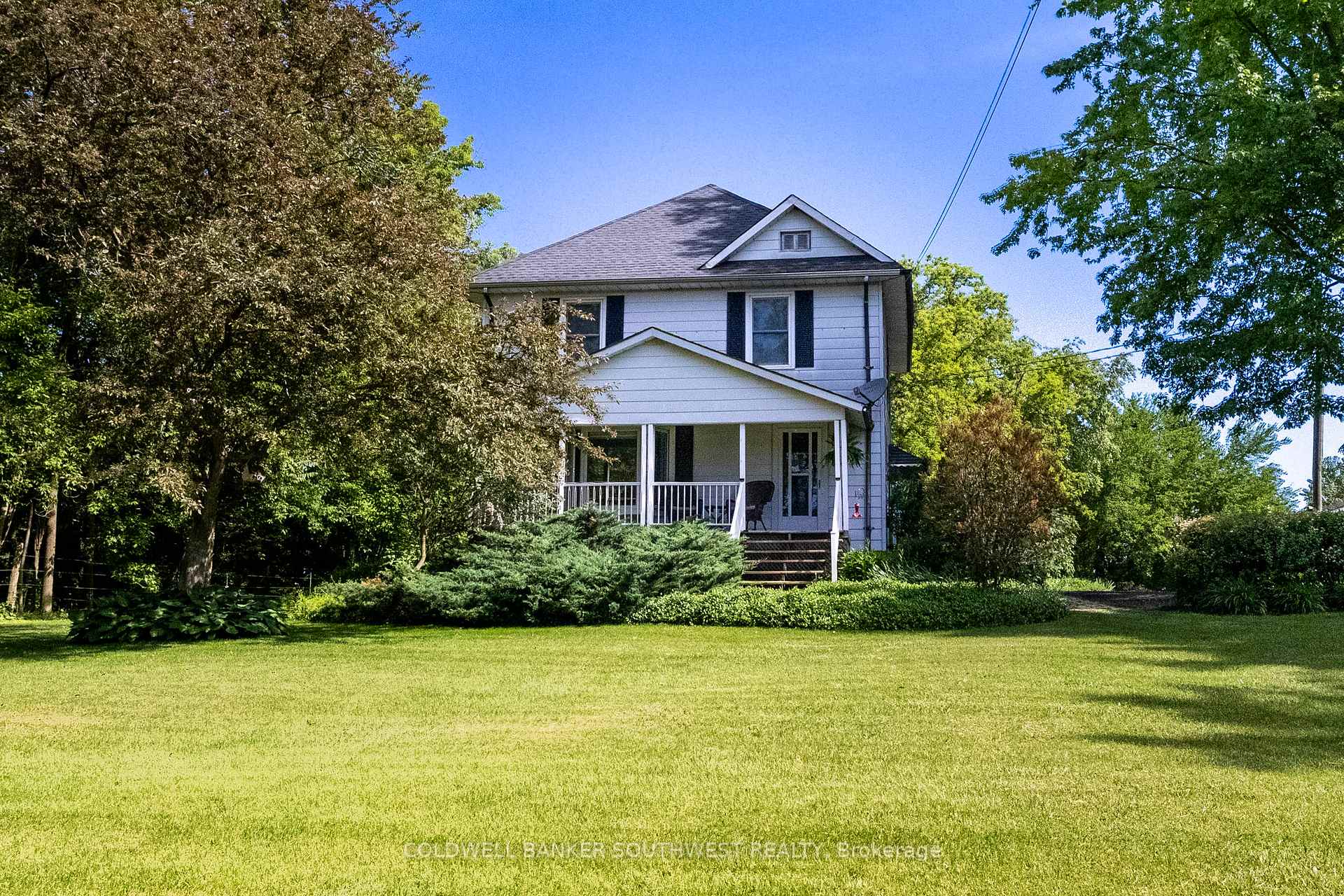 5848 DOUGLAS Line Lambton Shores Ontario Canada Sale residential Kevin Thompson RE/MAX PRIME PROPERTIES UNIQUE GROUP, BROKERAGE
