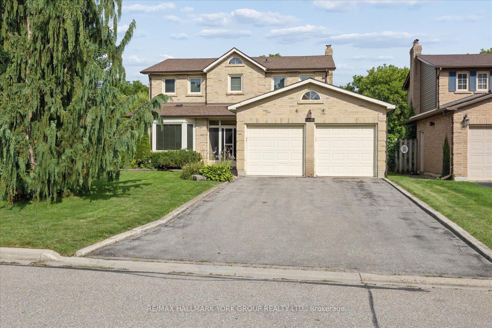 306 Erin Trail Newmarket Ontario Canada Sale residential Reza Bahmani RE/MAX Hallmark York Group Realty Ltd., Brokerage