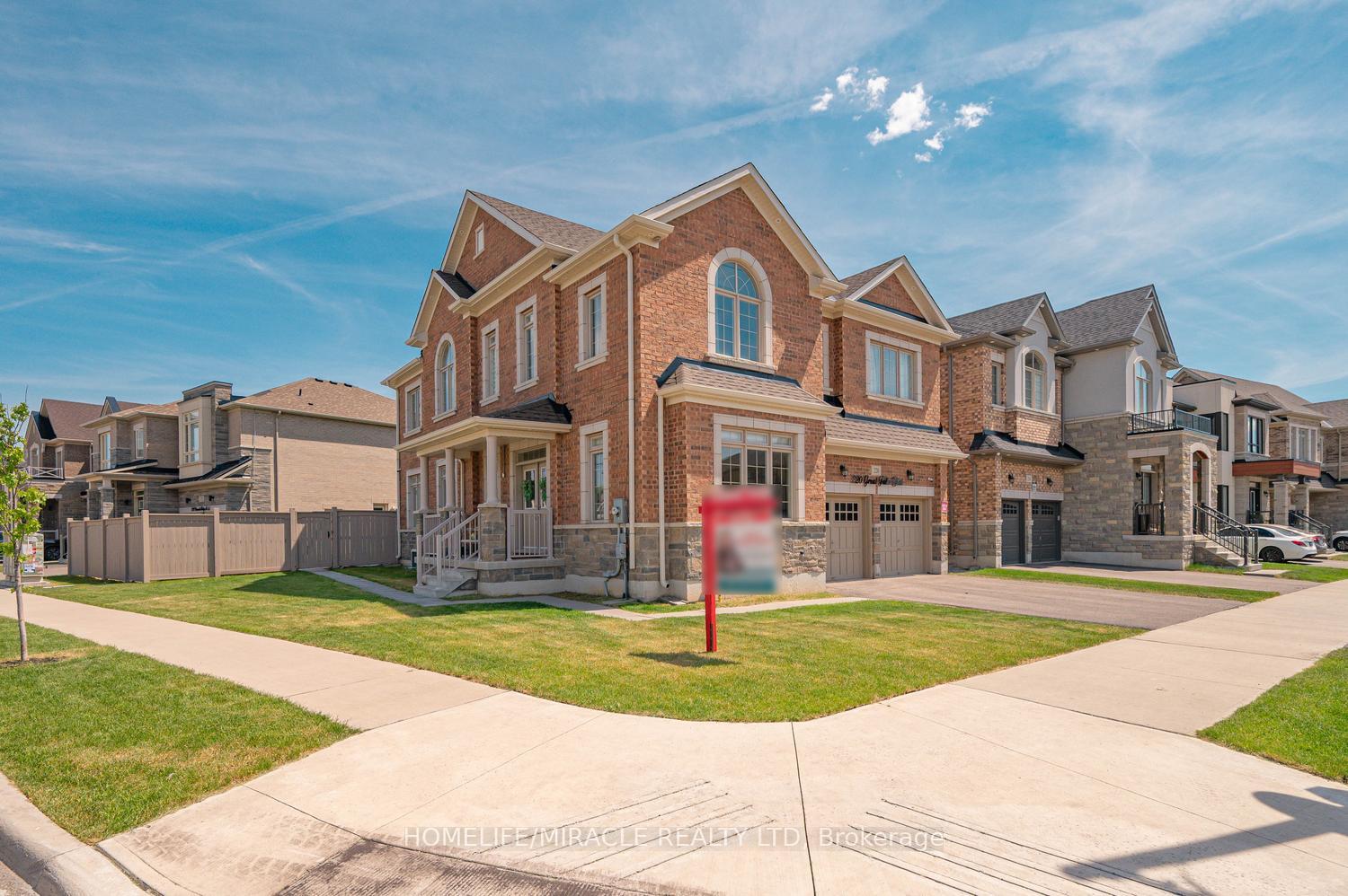 220 Great Falls Boulevard Hamilton Ontario Canada Sale residential Svetlana Khmelyova HomeLife Professionals Realty Inc., Brokerage*