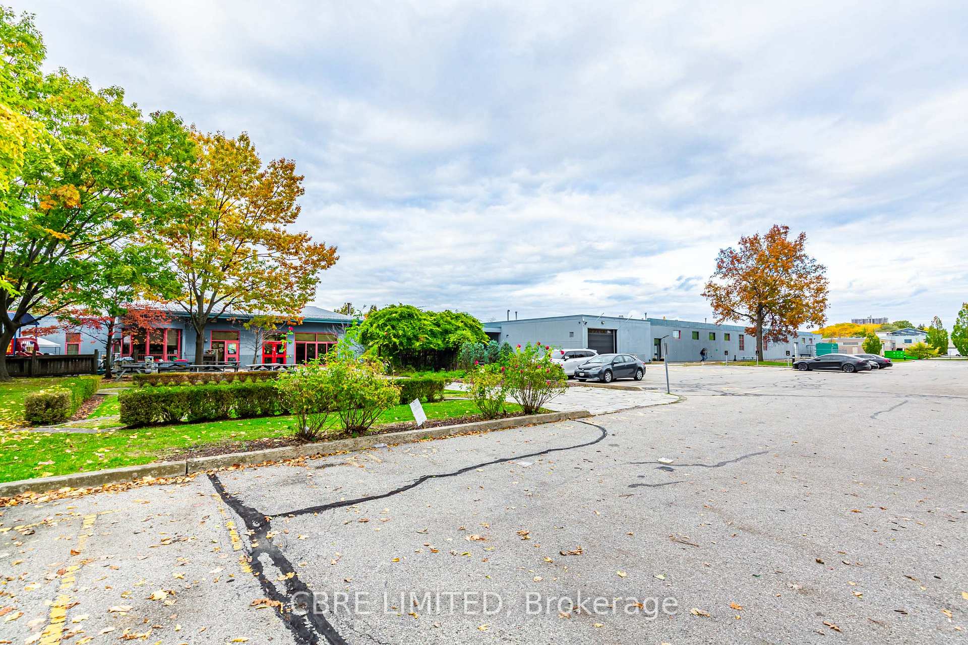33 Kern Road Toronto Ontario Canada Sale commercial Gary Nusca, Bridgecan Realty Corp., Brokerage*