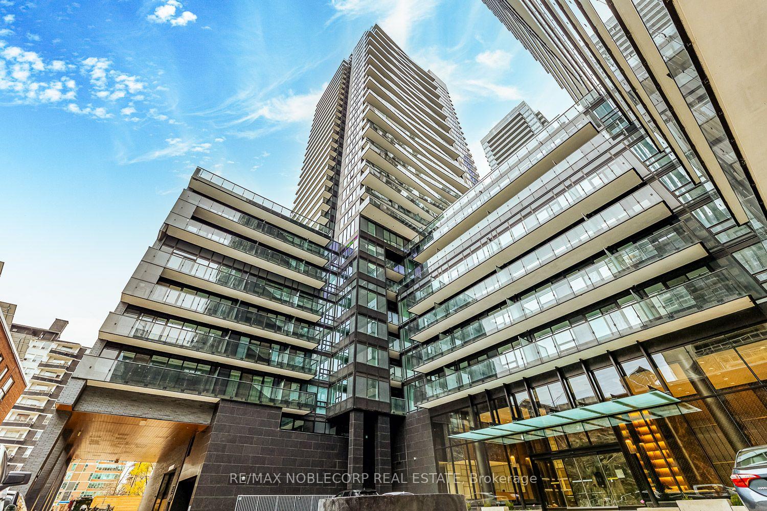 817 - 117 Broadway Avenue Toronto Ontario Canada Sale residential Maria Bifolchi Re/Max Noblecorp Real Estate, Brokerge*
